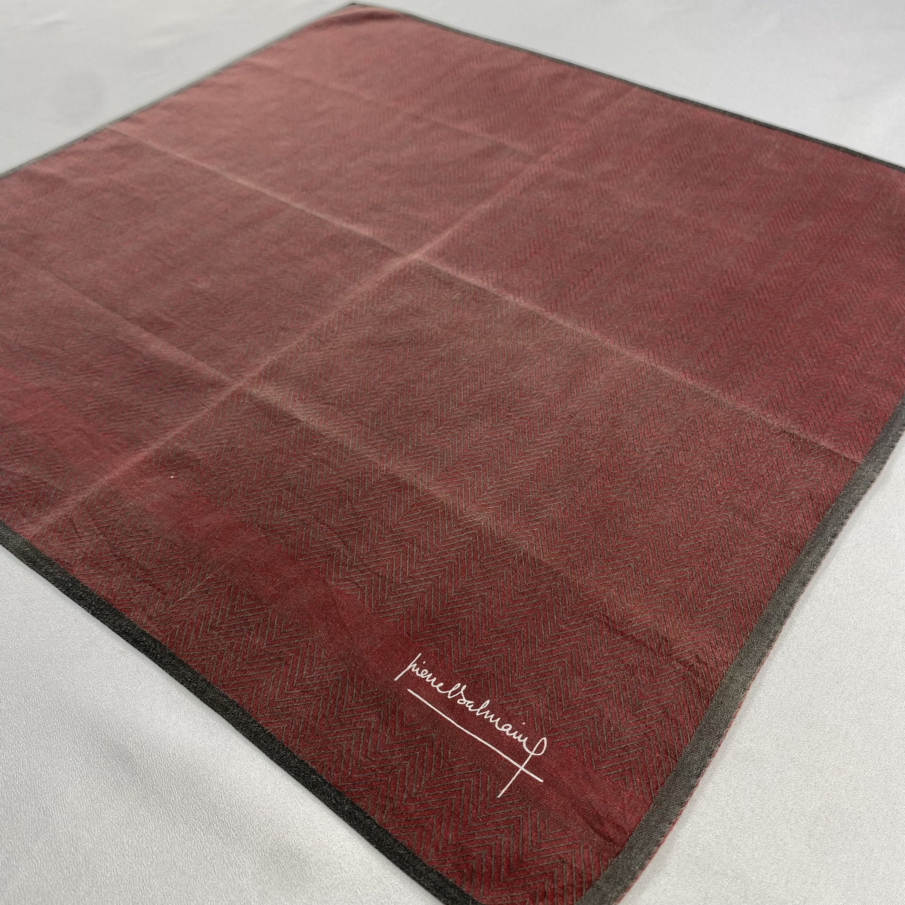 Pierre Balmain × Vintage Pierre Balmain Bandana/ Handkerchief / Neckerchief-P1769 Size ONE SIZE - 2 Thumbnail
