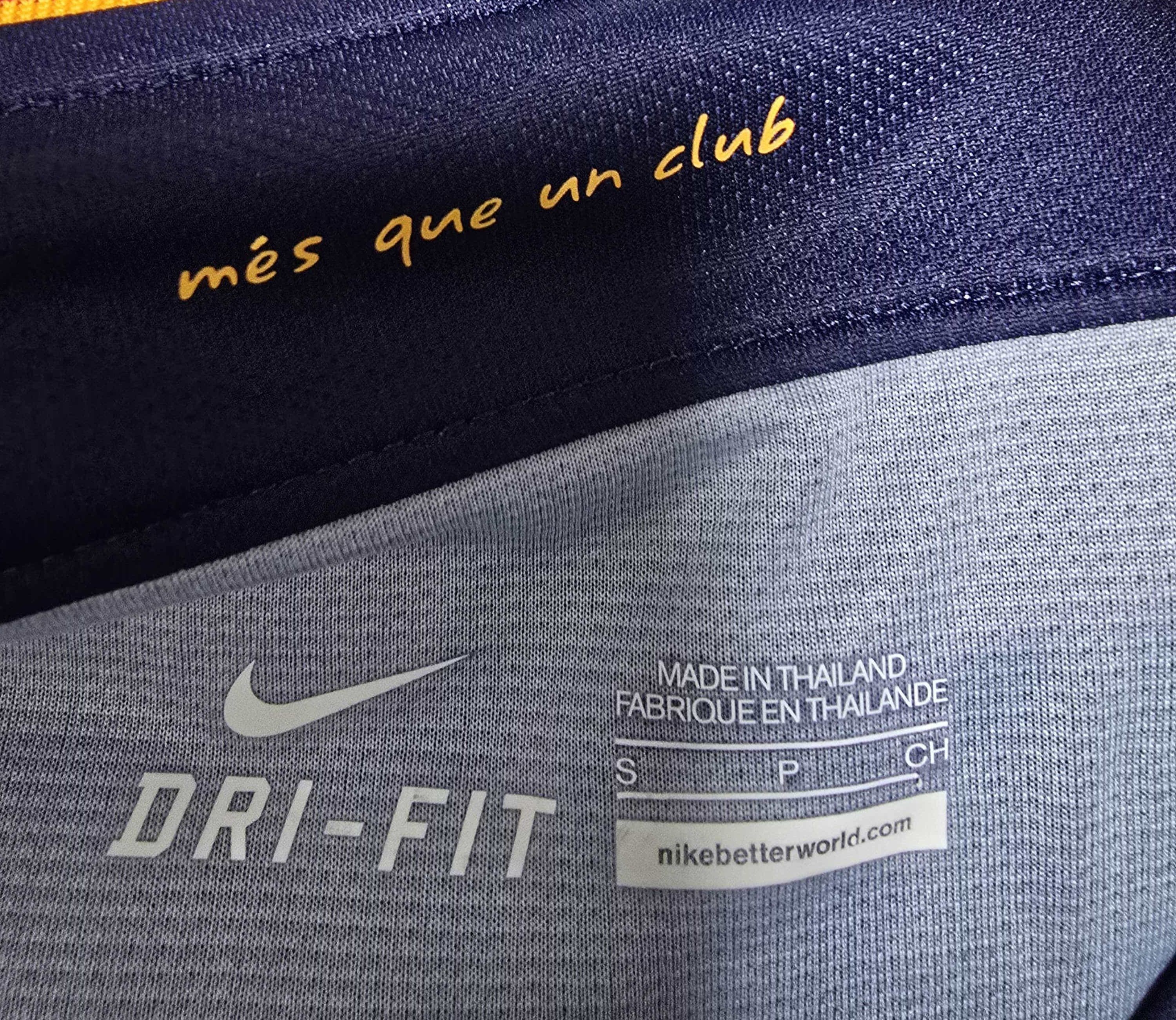 Nike Barcelona 2015/16 Home (Messi 10, La Liga Patch) Size US S / EU 44-46 / 1 - 9 Thumbnail