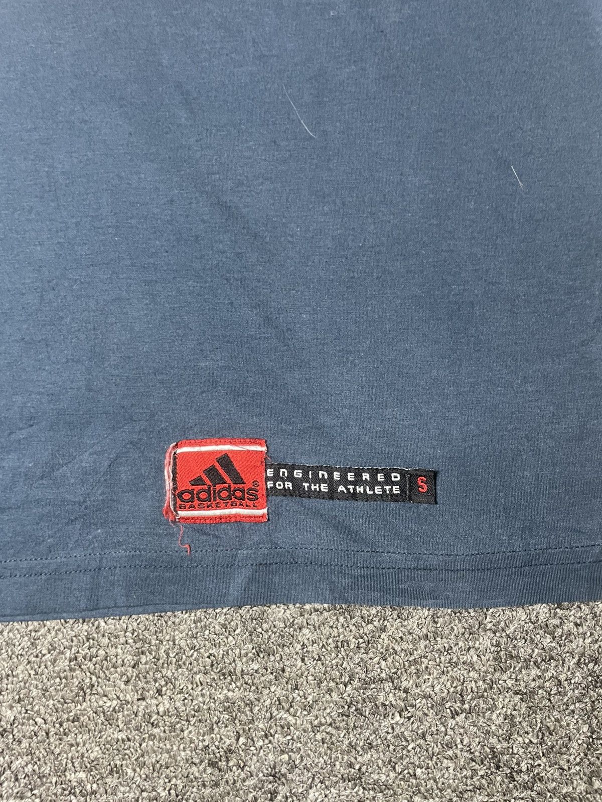 Adidas × Japanese Brand × Vintage Vintage ADIDAS Men’s Basketball Tshirt (115) Size US S / EU 44-46 / 1 - 4 Thumbnail