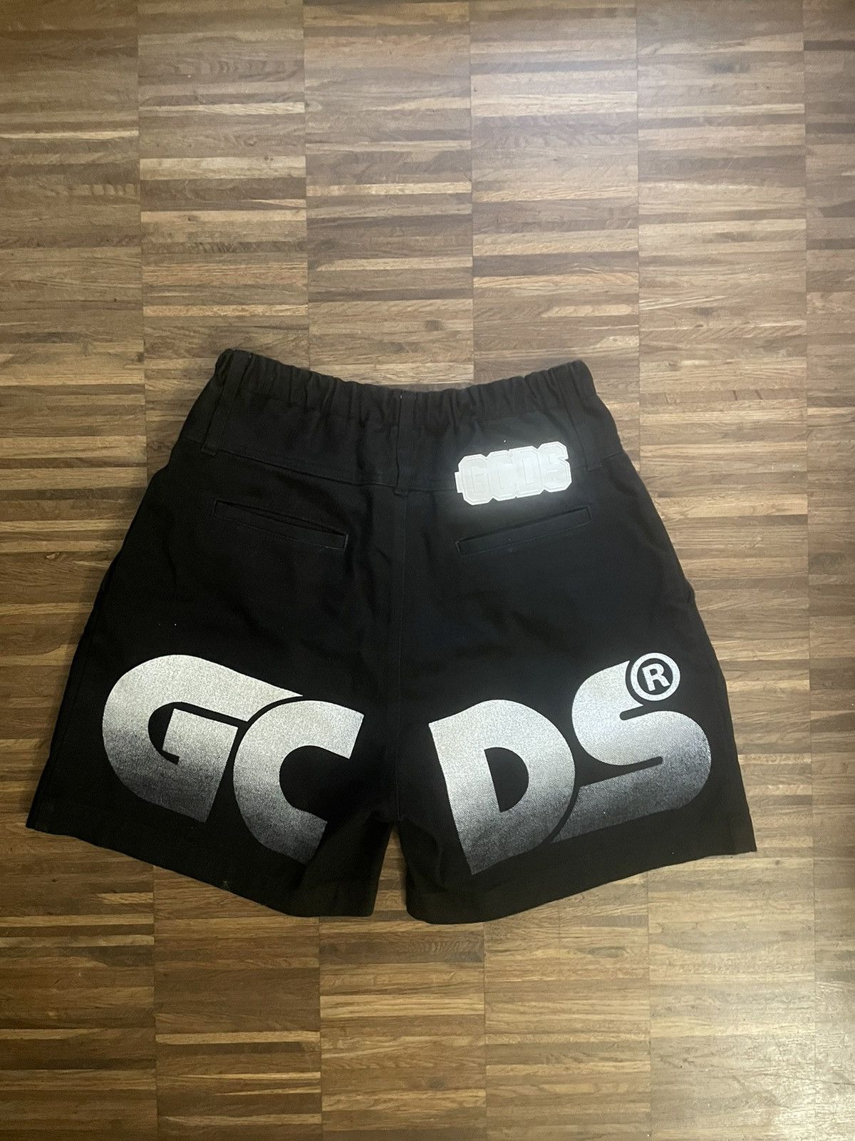 GCDS GCDS - Bermuda Size US 30 / EU 46 - 2 Thumbnail