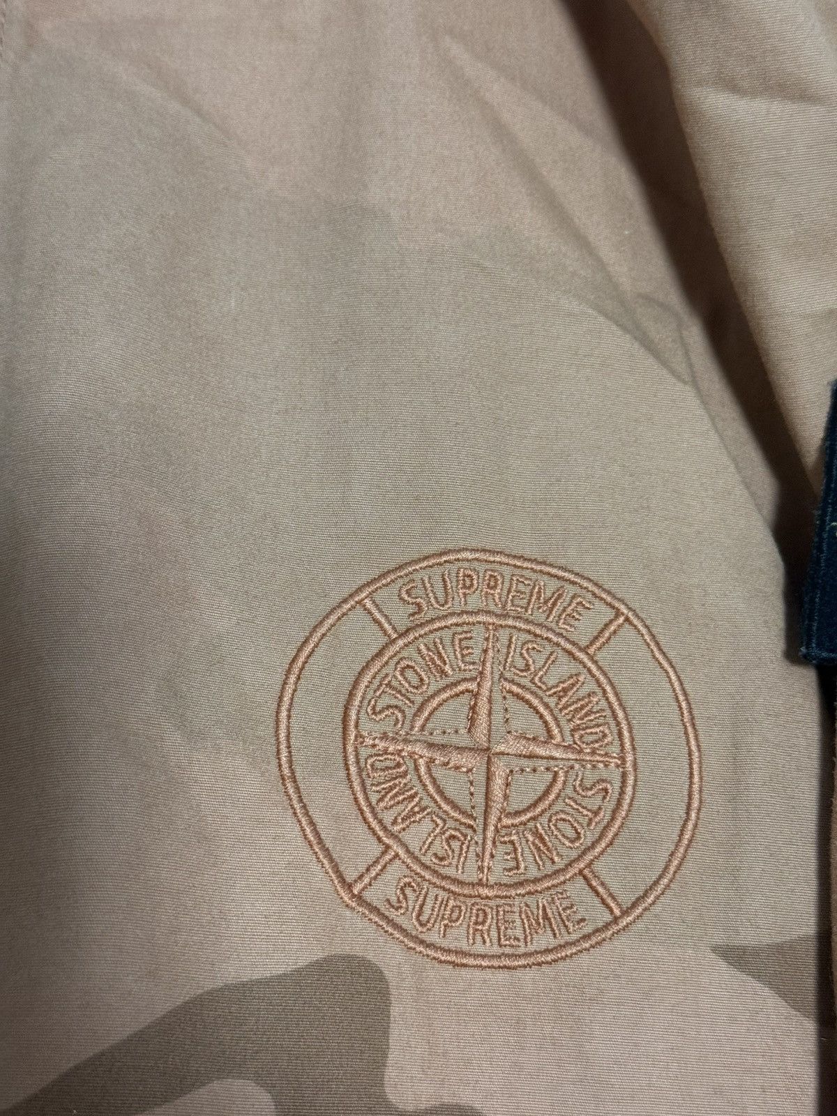 Stone Island × Supreme Supreme stone island Riot mask camo jacket parka coral camo Size US S / EU 44-46 / 1 - 4 Thumbnail