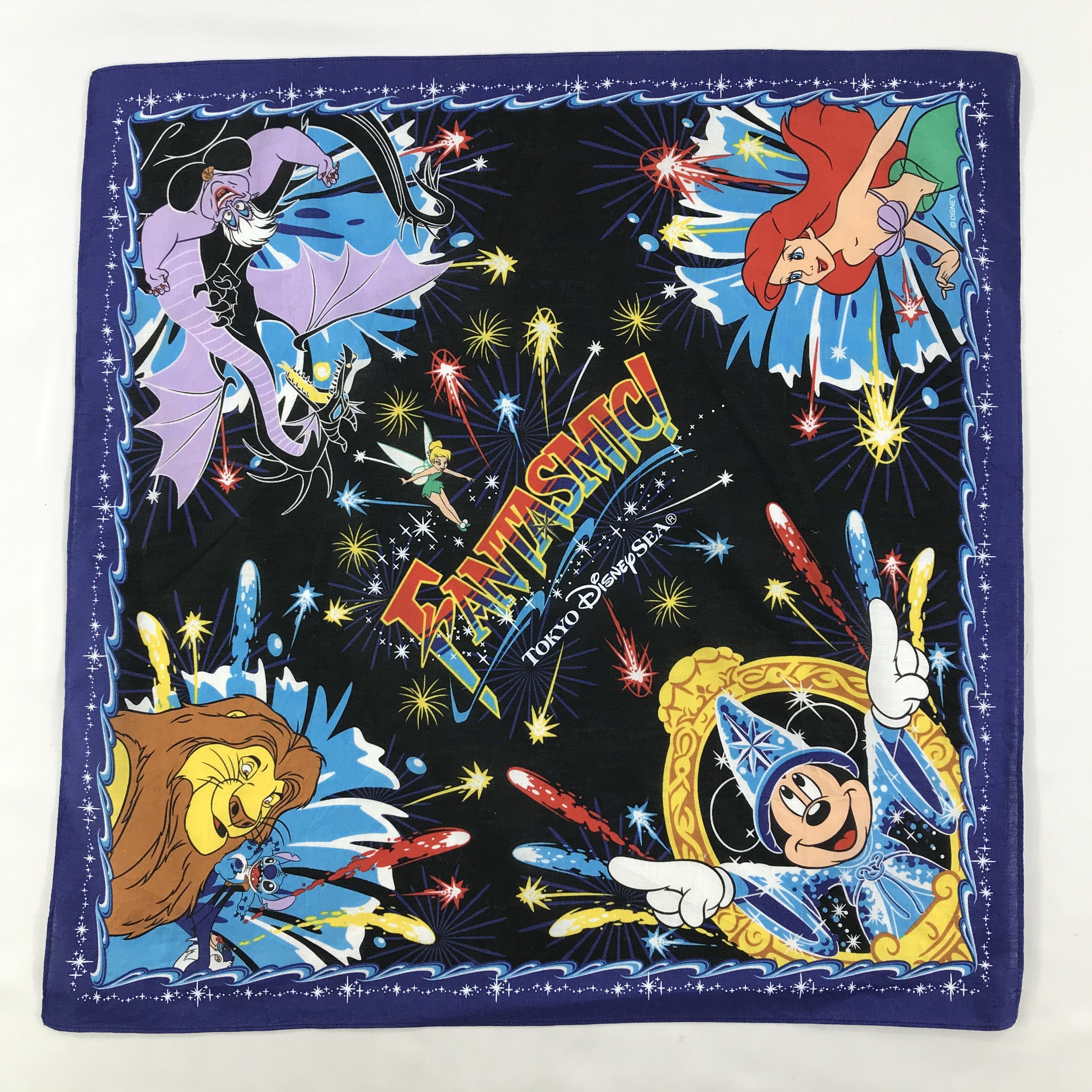 Disney × Vintage Tokyo Disney Bandana / Handkerchief / Neckerchief - S1928 Size ONE SIZE - 1 Thumbnail