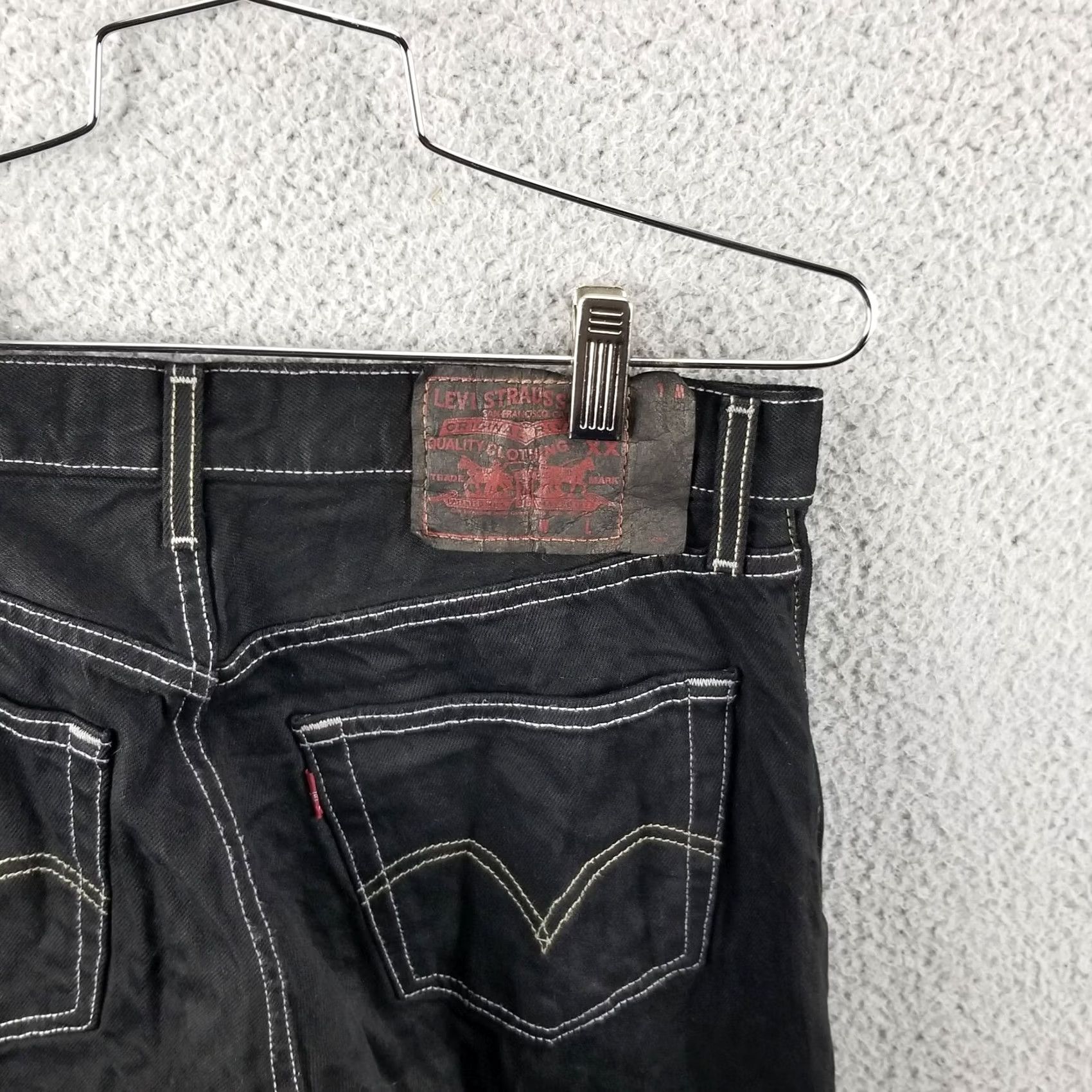 Levi's VINTAGE Levi's 501 Jeans Men Black Denim Button Fly 30X31 Regular Waist 30 Inseam Denim Black Tag 5-Pocket Comfort Easy Care Pockets Modern Fit Mens Size US 30 / EU 46 - 7 Thumbnail