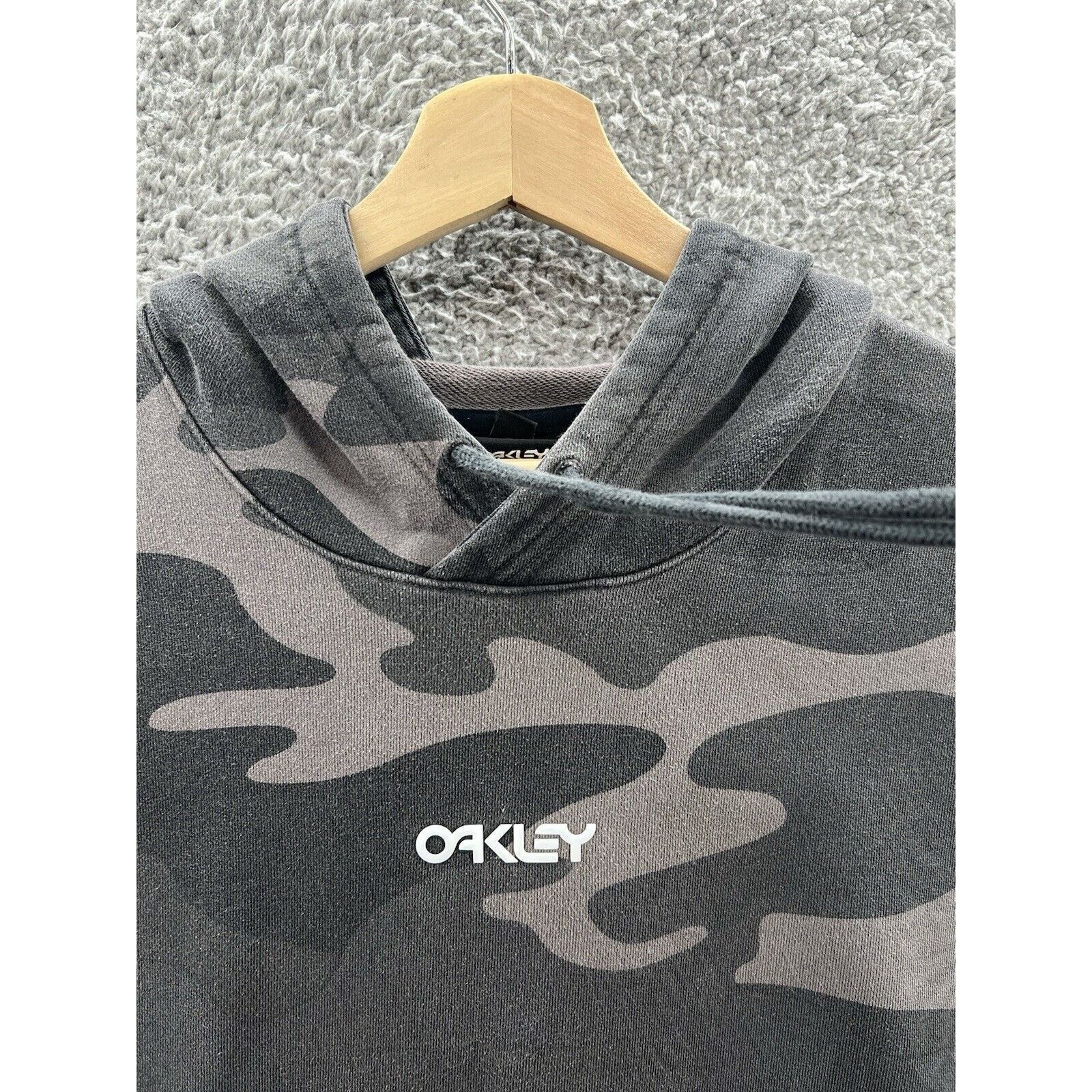 Oakley Oakley All Over Print Gray Camo Camouflage Hoodie Size XL Size US XL / EU 56 / 4 - 4 Thumbnail
