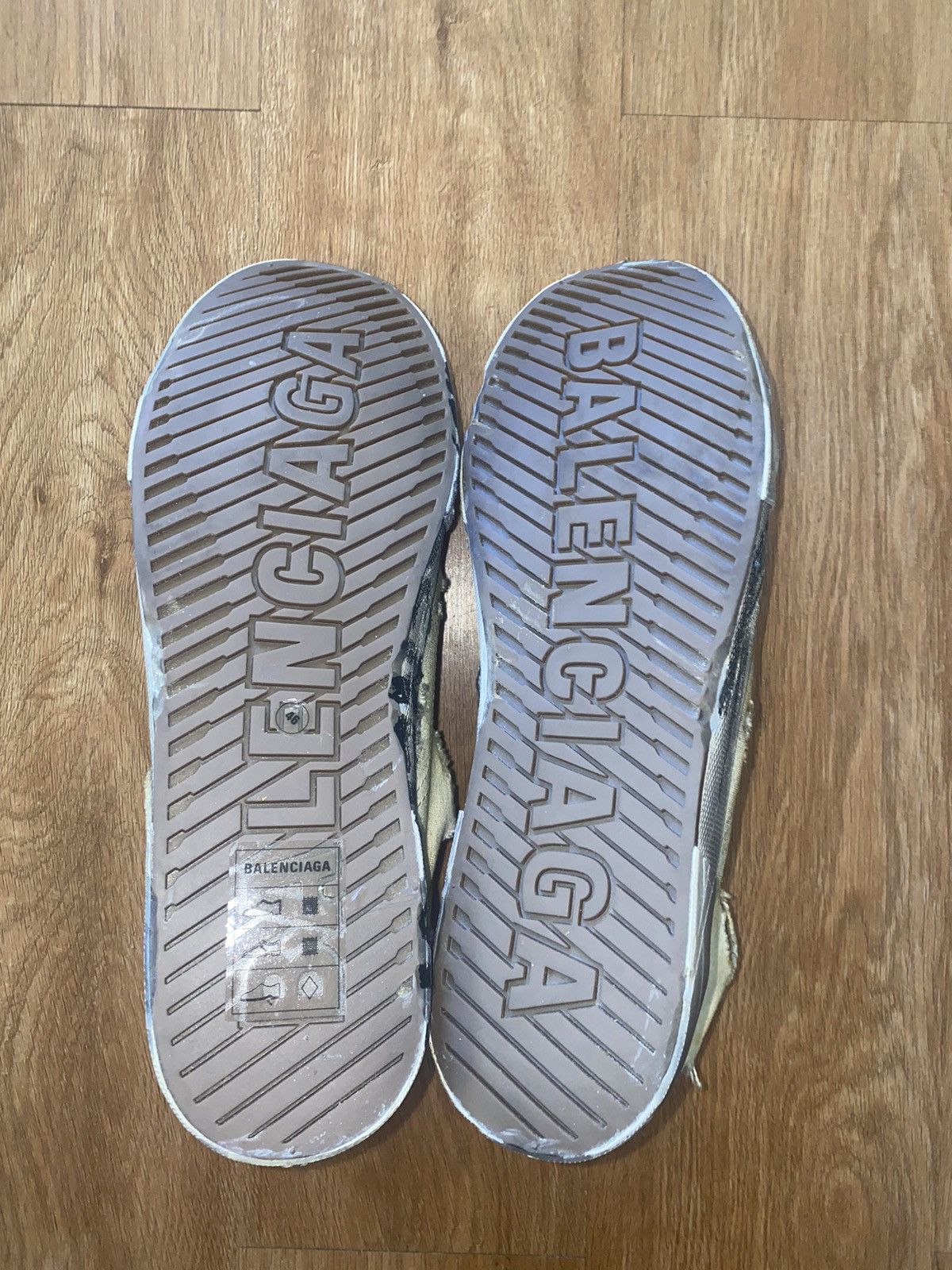 Balenciaga Destroyed Paris Sneaker Size US 13 / EU 46 - 5 Thumbnail