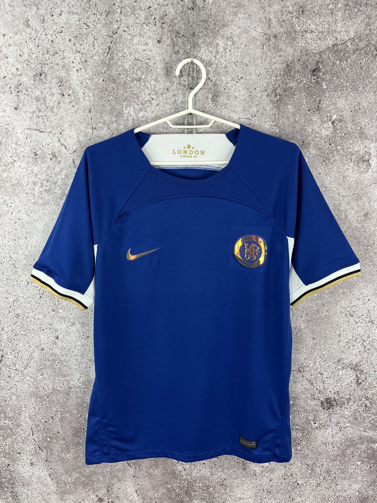 Chelsea Soccer Chelsea Soccer Team 2023 Print Logo 2023/24 Home Jersey Sz M Size US M / EU 48-50 / 2 - 1 Thumbnail