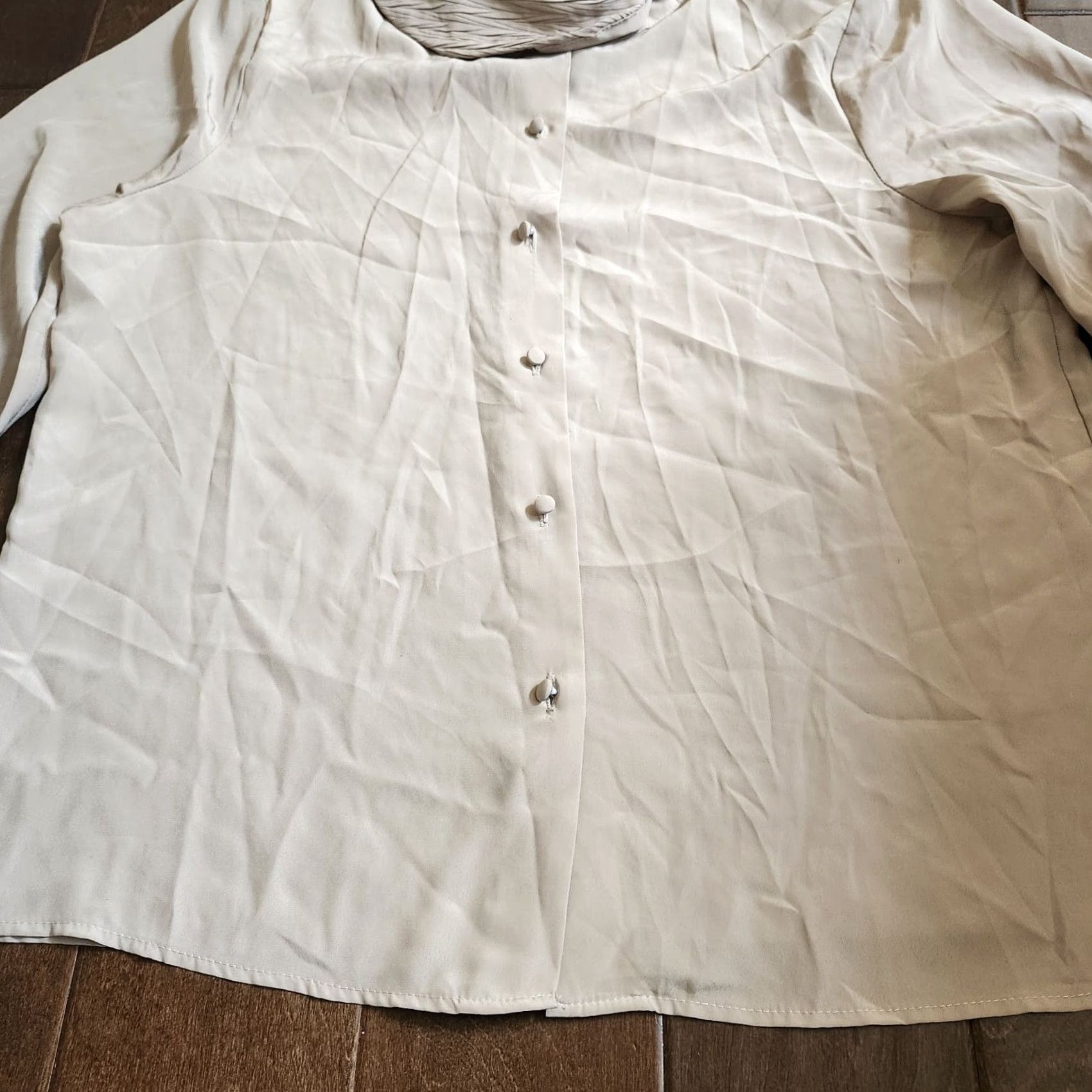 Lee Lauren Lee Blouse Women's Beige High Neck Button Long Sleeve Size 14 Regular 14 Solid Pattern Travel Business Cocktail Party Casual Size XL / US 12-14 / IT 48-50 - 6 Thumbnail