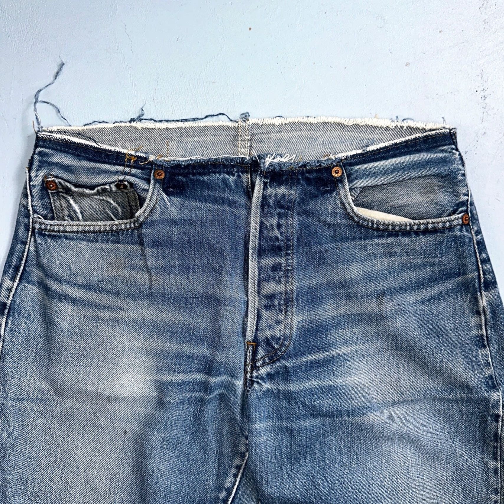 Levi's Levis 501 XX Vintage 80s Redline Selvedge Jeans Med Wash 31x36 USA Denim Cotton Blue Size US 31 - 2 Thumbnail