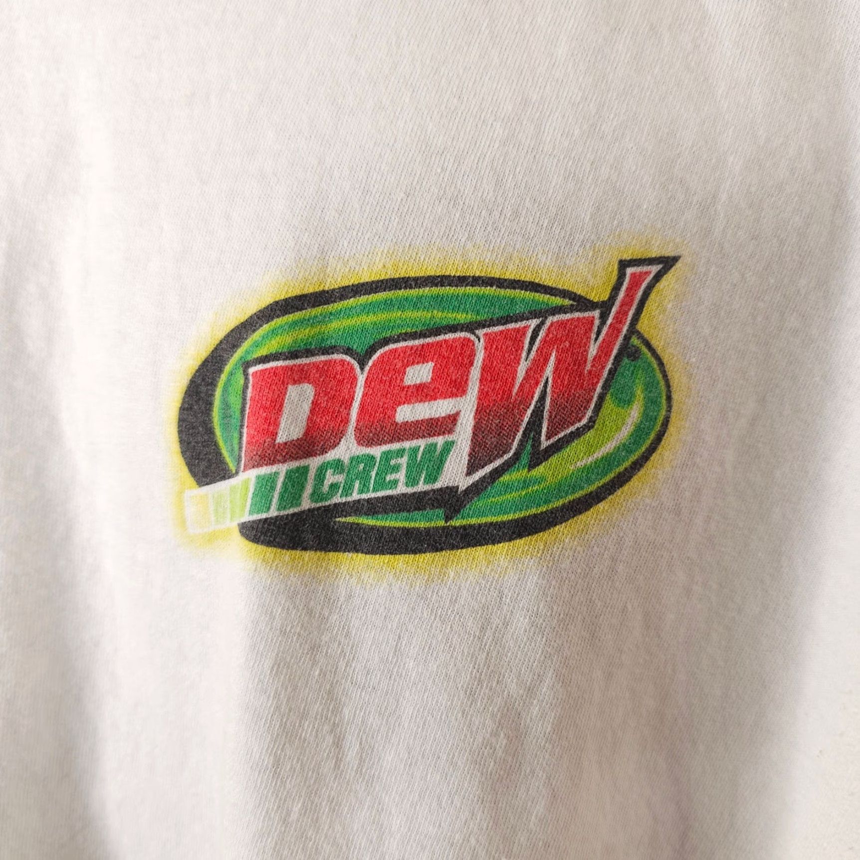 Gildan VINTAGE Mountain Dew Crew T Shirt Mens XL White Y2K Soda Snack Tee Brand Gildan Short Sleeve Cap Graphic Print Double-Sided Mens Shirts Tee Size US XL / EU 56 / 4 - 3 Thumbnail