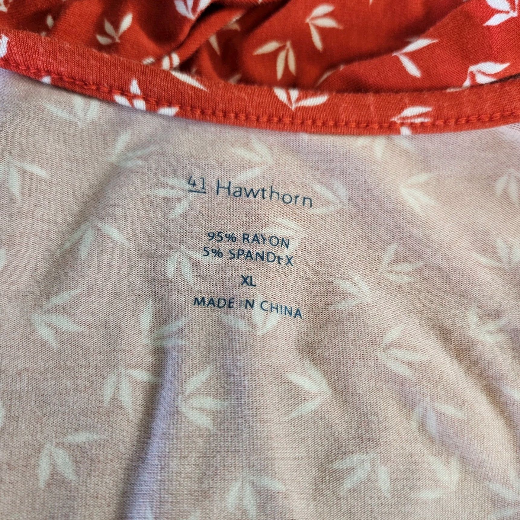 Vintage VINTAGE 41 Hawthorn Womens Faux Wrap Dress XL Red White Short Sleeve V-Neck Rayon Dress Womens XL Red White Faux Wrap Knee Length Size 40" / US 18 - 5 Thumbnail