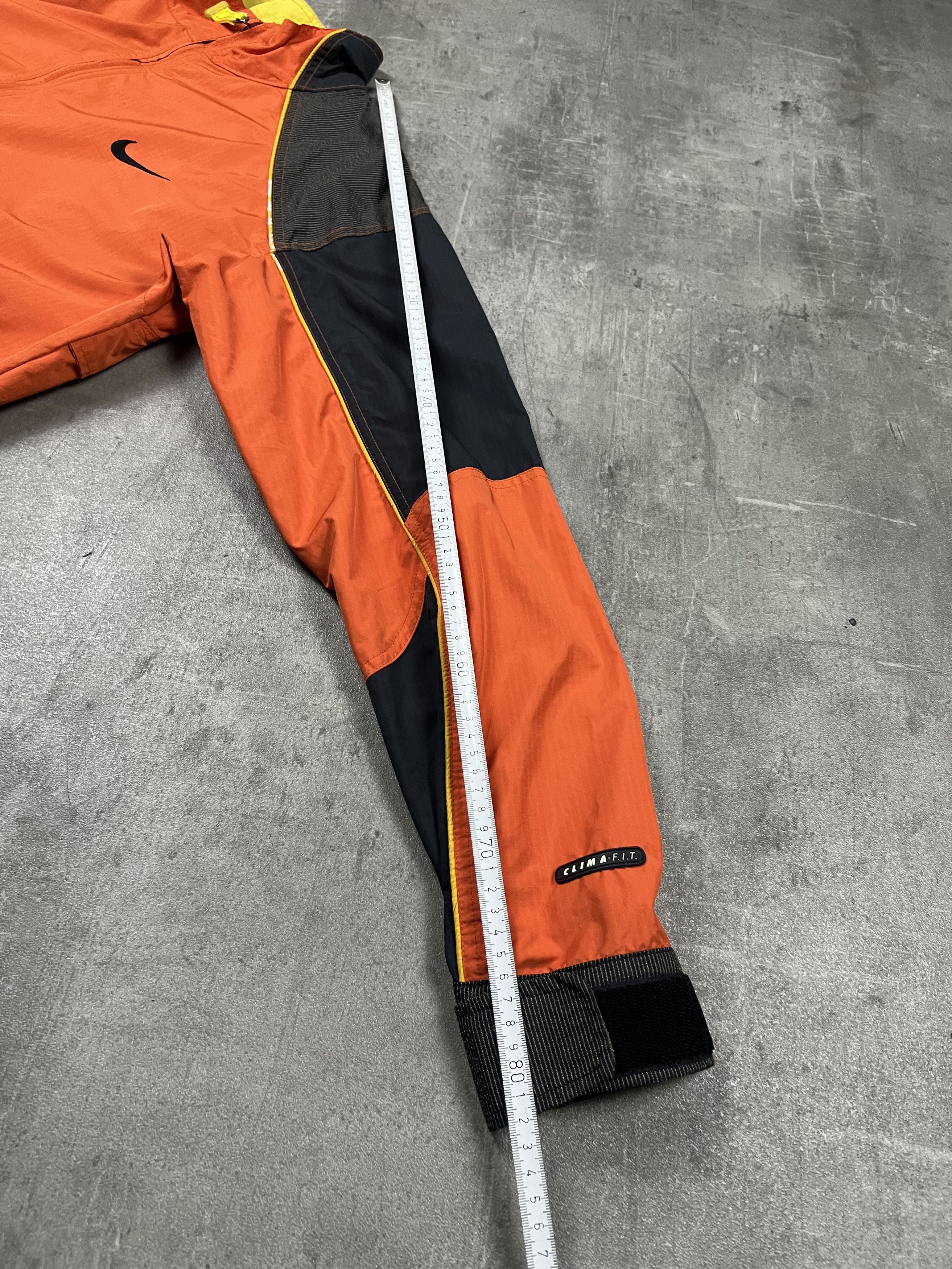 Nike ACG nike acg jacket (in bagpack) size M mens original Size US M / EU 48-50 / 2 - 20 Thumbnail