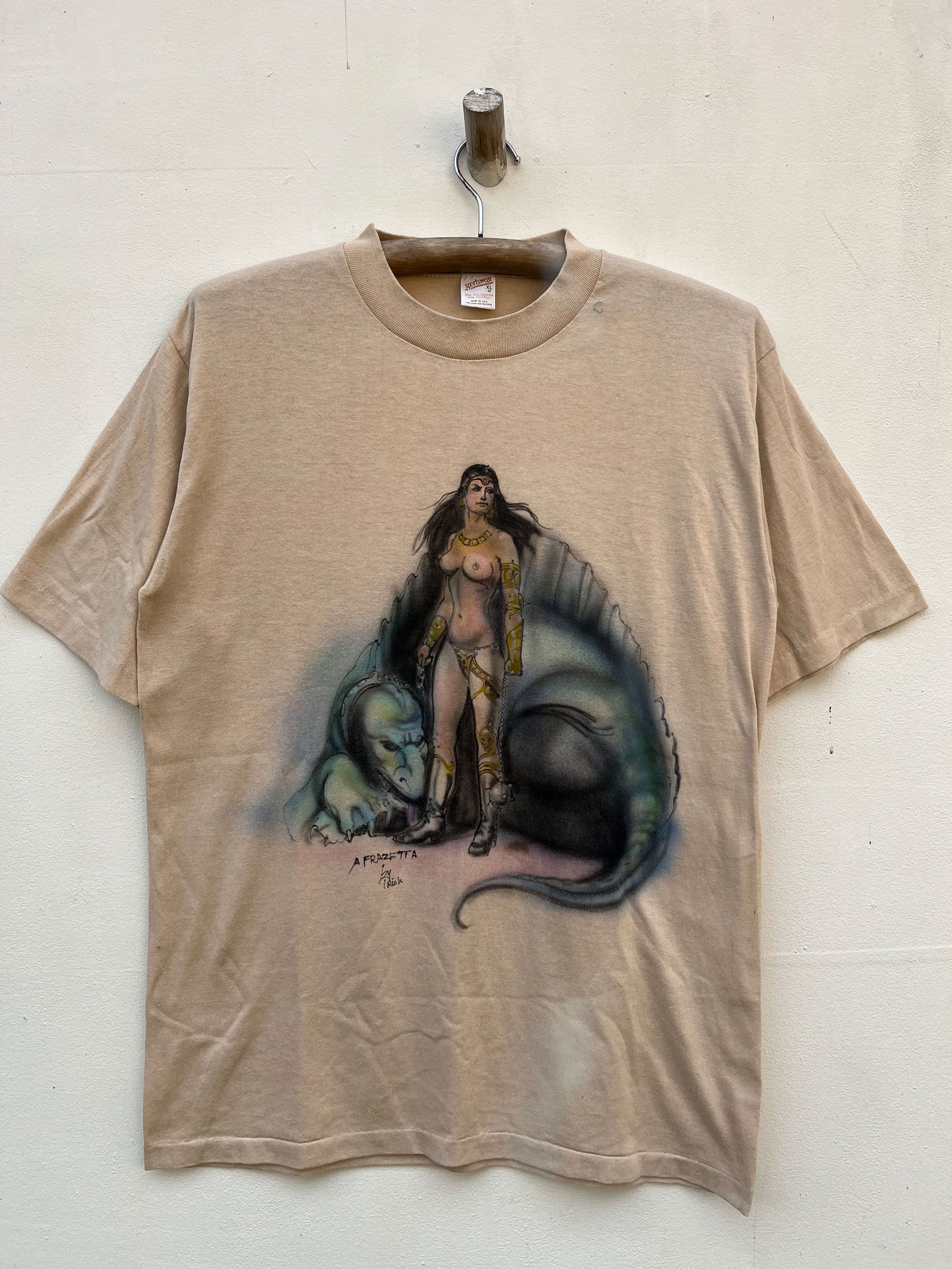 Arts & Science × Sci-Fi Fantasy Vintage A Frazetta Air Brush Comics Size US XL / EU 56 / 4 - 1 Thumbnail