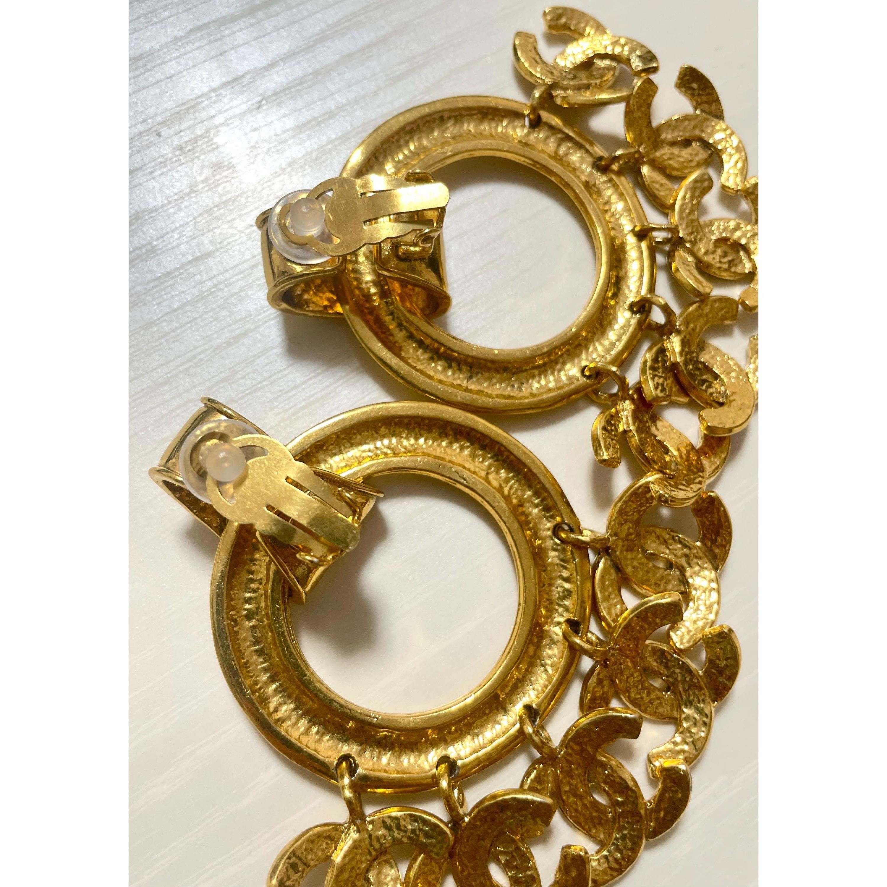 Chanel Vintage CHANEL large hoop dangle earrings with cc Size ONE SIZE - 9 Thumbnail