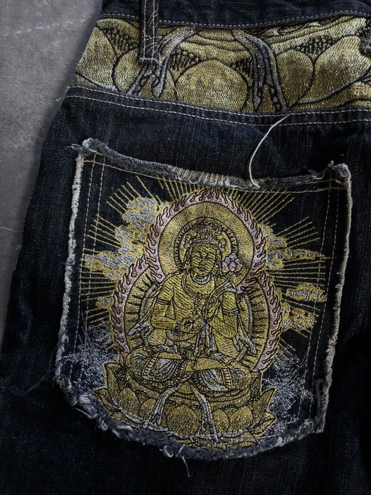 Japanese Brand GUMU buddha hindu japanese denim sukajan karakuri tamashii Size US 30 / EU 46 - 14 Thumbnail