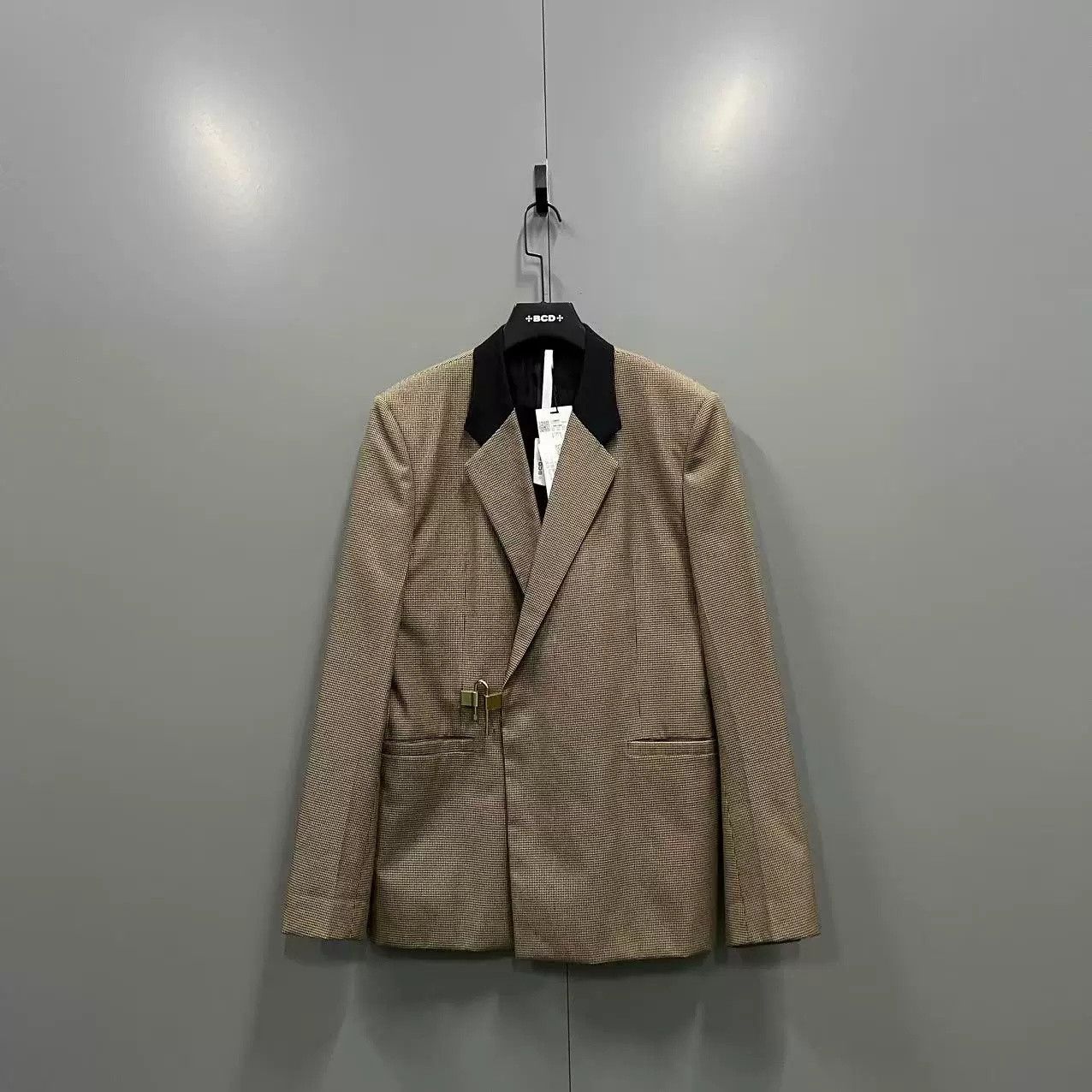 Givenchy Givenchy Houndstooth Lock Closure Suit Size US L / EU 52-54 / 3 - 1 Thumbnail