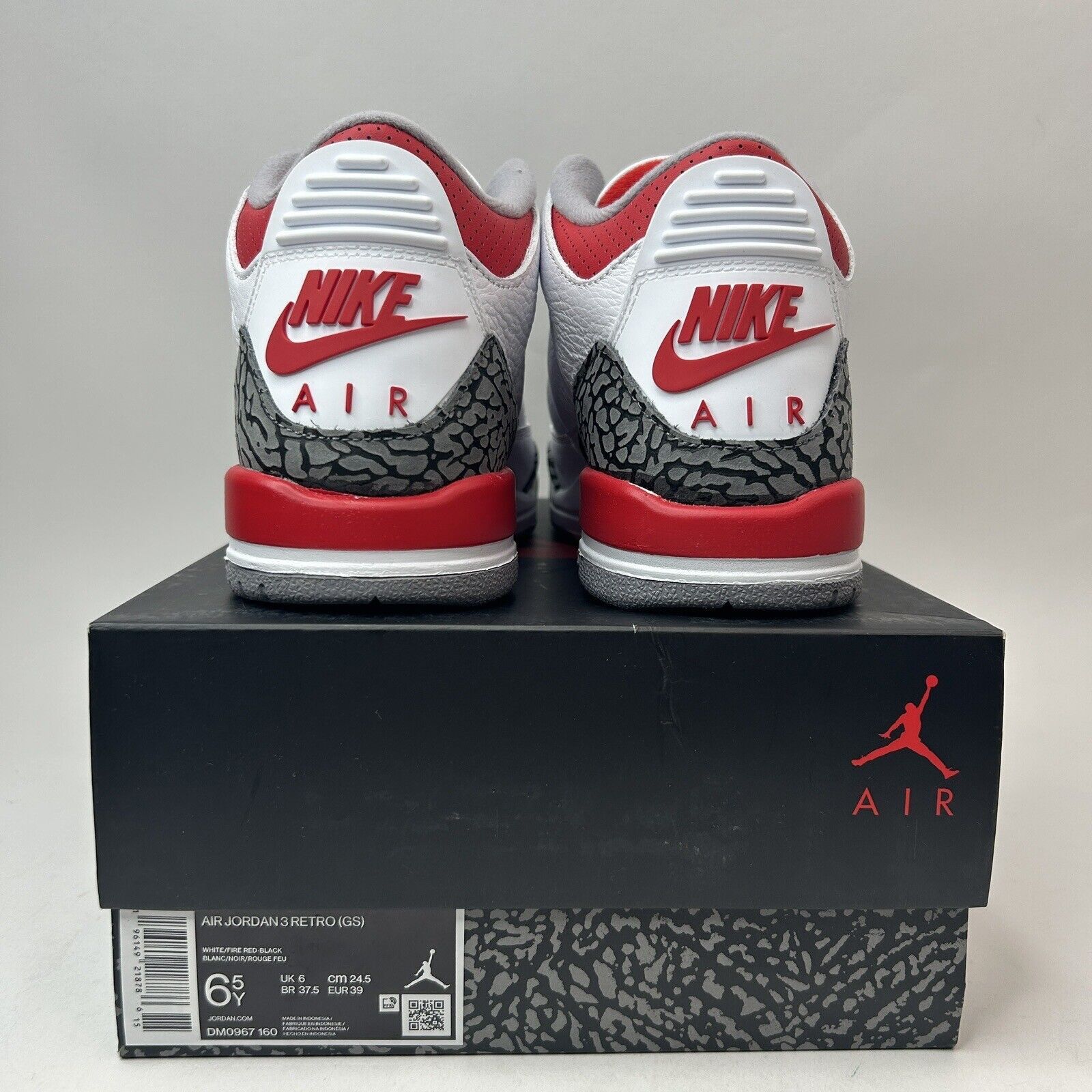 Jordan Brand Nike Air Jordan 3 Retro GS “Fire Red” 2022 Size US 8 / IT 38 - 4 Thumbnail