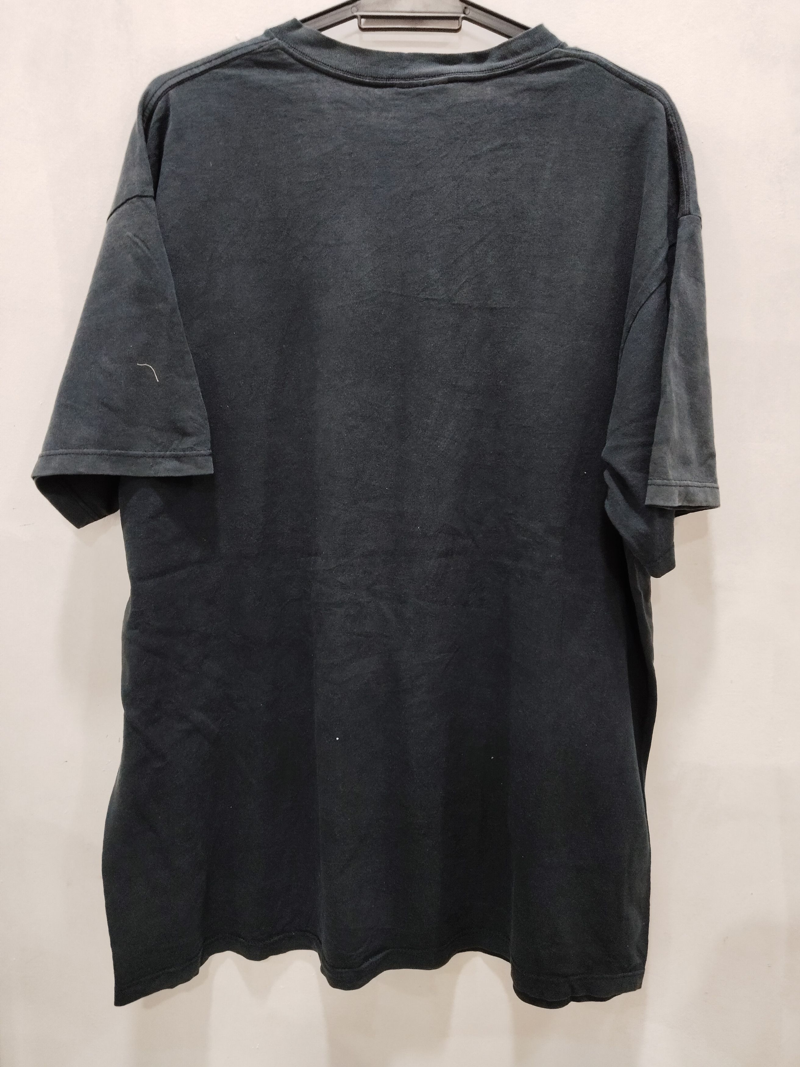Nike × Vintage Vintage 90s Faded Nike Big Logo Tshirt Size US XL / EU 56 / 4 - 4 Thumbnail