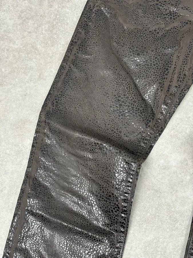 Versace 2000s Versace Leather Reptile Texture Pants Size 26" / US 2 / IT 38 - 10 Thumbnail