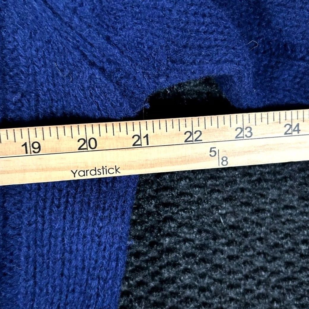 Vintage VINTAGE British Handknits Cardigan Shirt Women XL Blue Three Button Cable Knit Shetland Wool Size L Size XL / US 12-14 / IT 48-50 - 6 Thumbnail