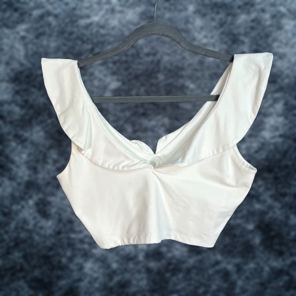 Susana Monaco Susana Monaco Womens Blouse Cropped White Ruffle V-Neck Medium Nylon Spandex 90s Vintage Ladies Top M Size M / US 6-8 / IT 42-44 - 1 Thumbnail