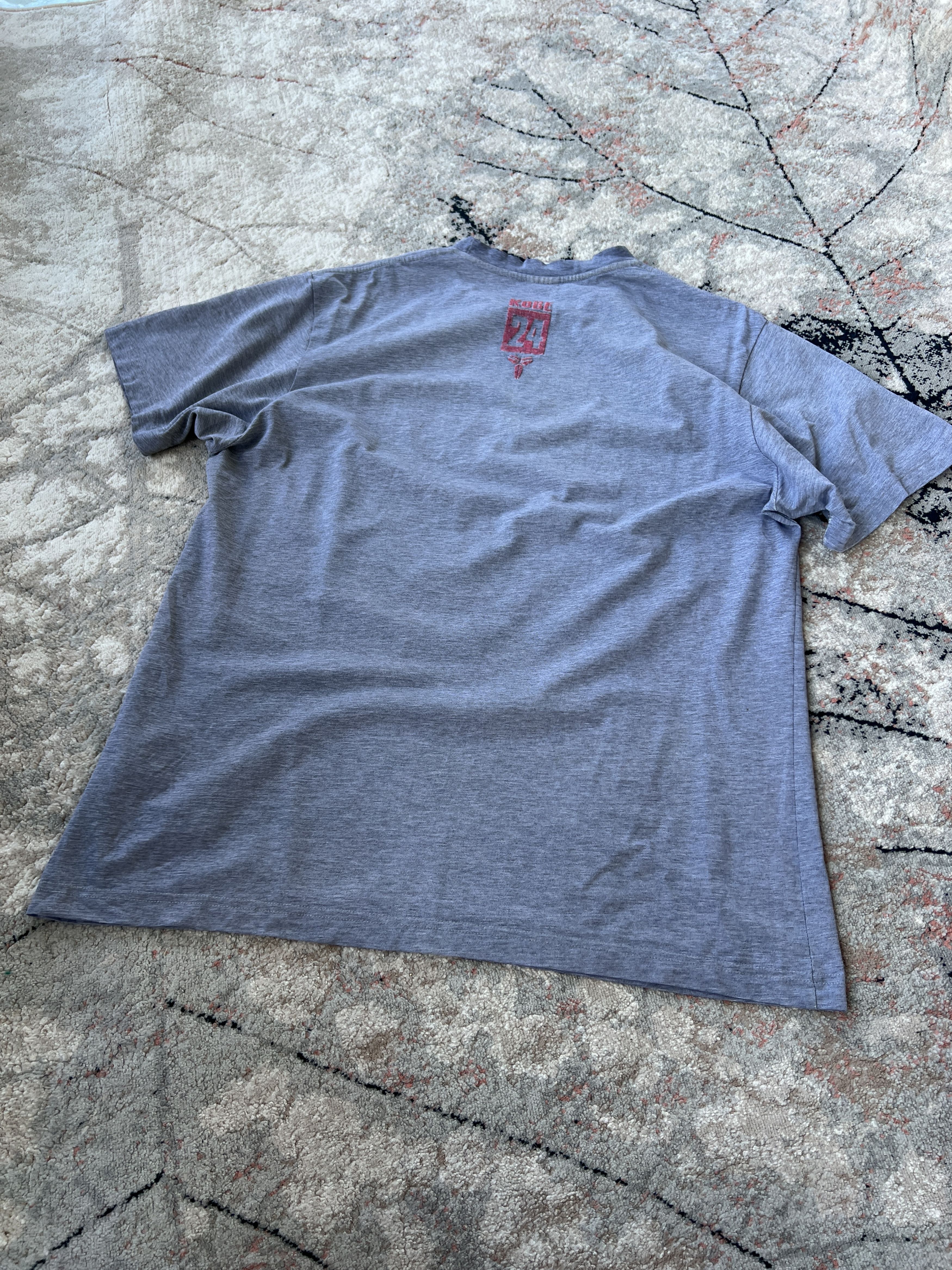 Nike × Vintage Rare Nike Kobe Bryant 24 Vintage Tee Size US L / EU 52-54 / 3 - 6 Thumbnail
