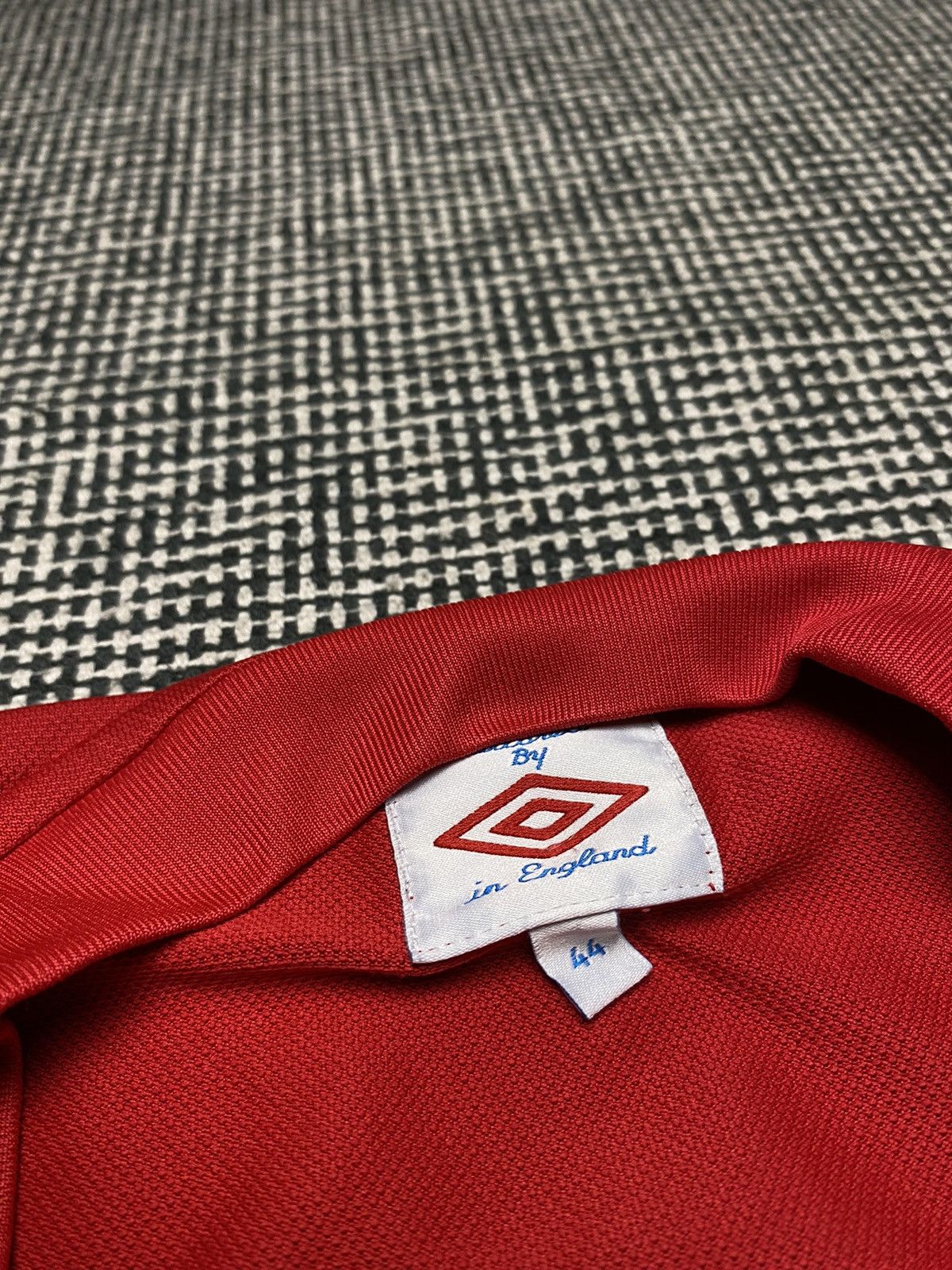 Umbro England umbro vintage rare soccer jersey Size US XL / EU 56 / 4 - 9 Thumbnail