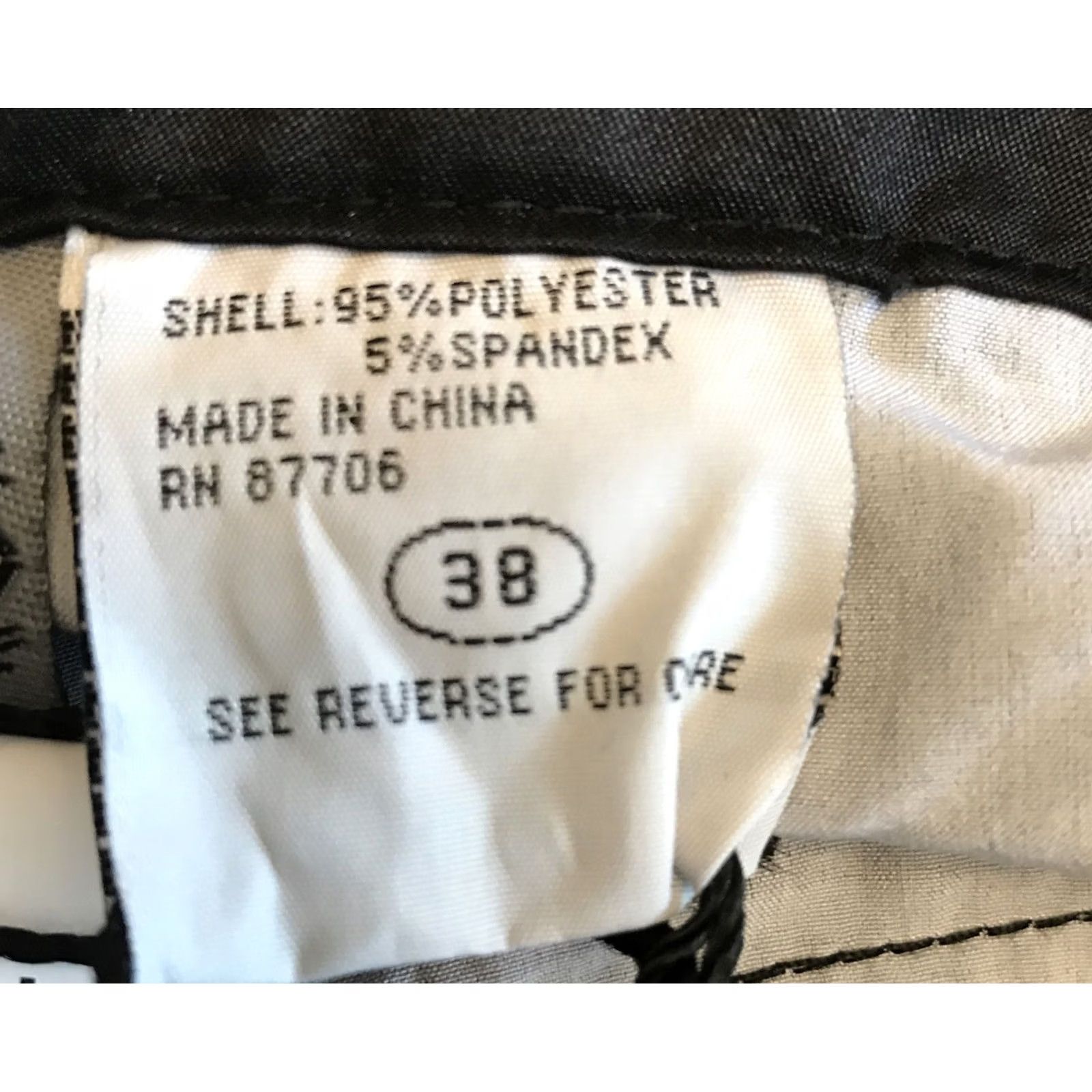 Vintage tru cal Bermuda shorts Men 38 Black NWT Regular Bermuda Charcoal Black NWT Mens Size US 38 / EU 54 - 4 Thumbnail