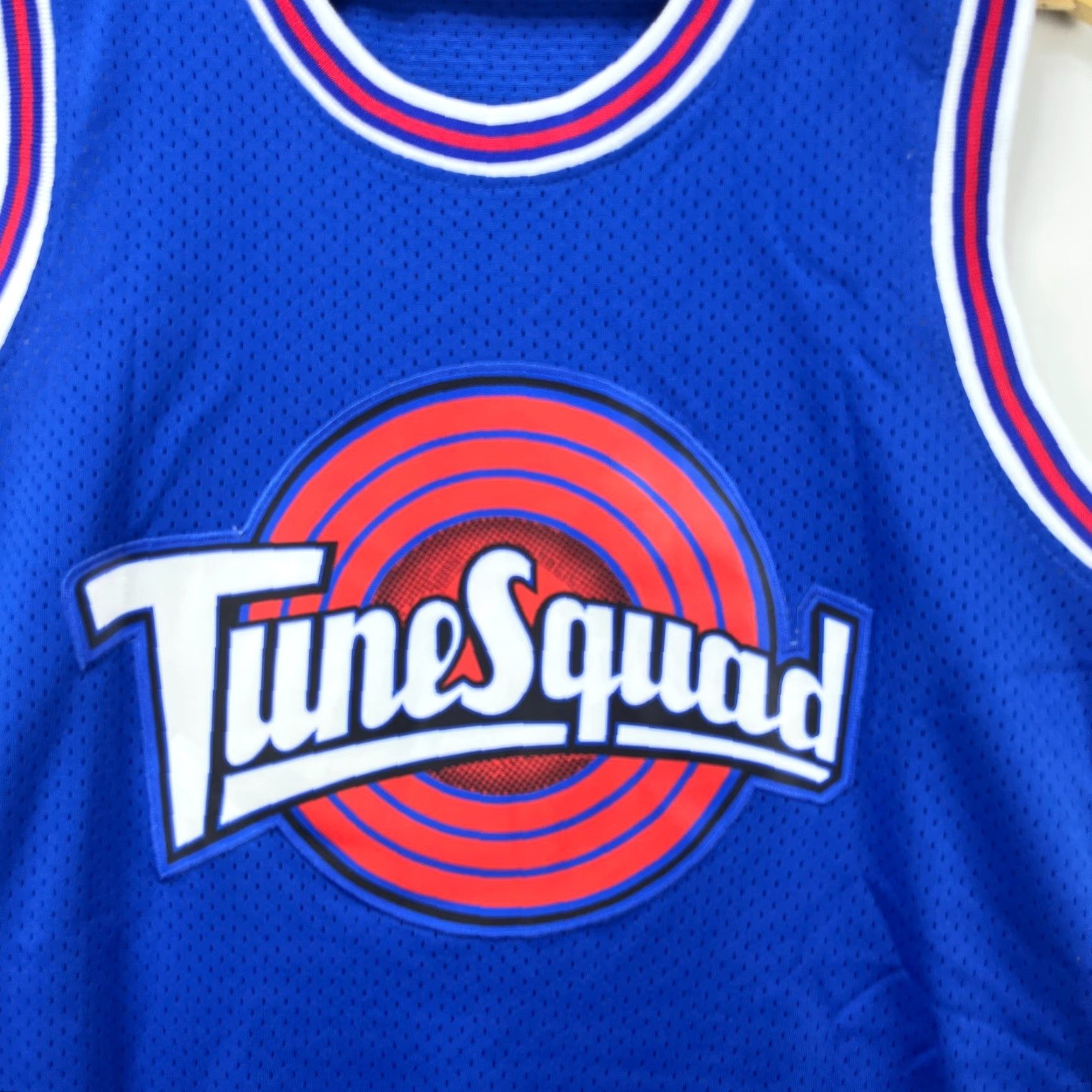 Jordan Brand VINTAGE Tune Squad Looney Tunes Bugs Bunny Basketball Jersey T-Shirt Small Men Black Size US S / EU 44-46 / 1 - 3 Thumbnail