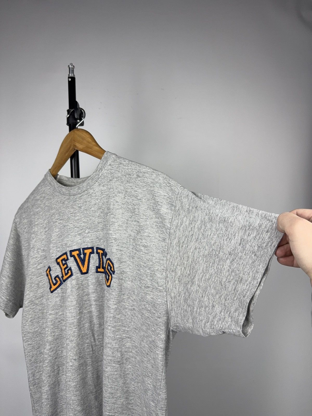 Levi's 90s Levi’s USA Grey Varsity Arch Logo T-Shirt Casual Basic Size US S / EU 44-46 / 1 - 6 Thumbnail