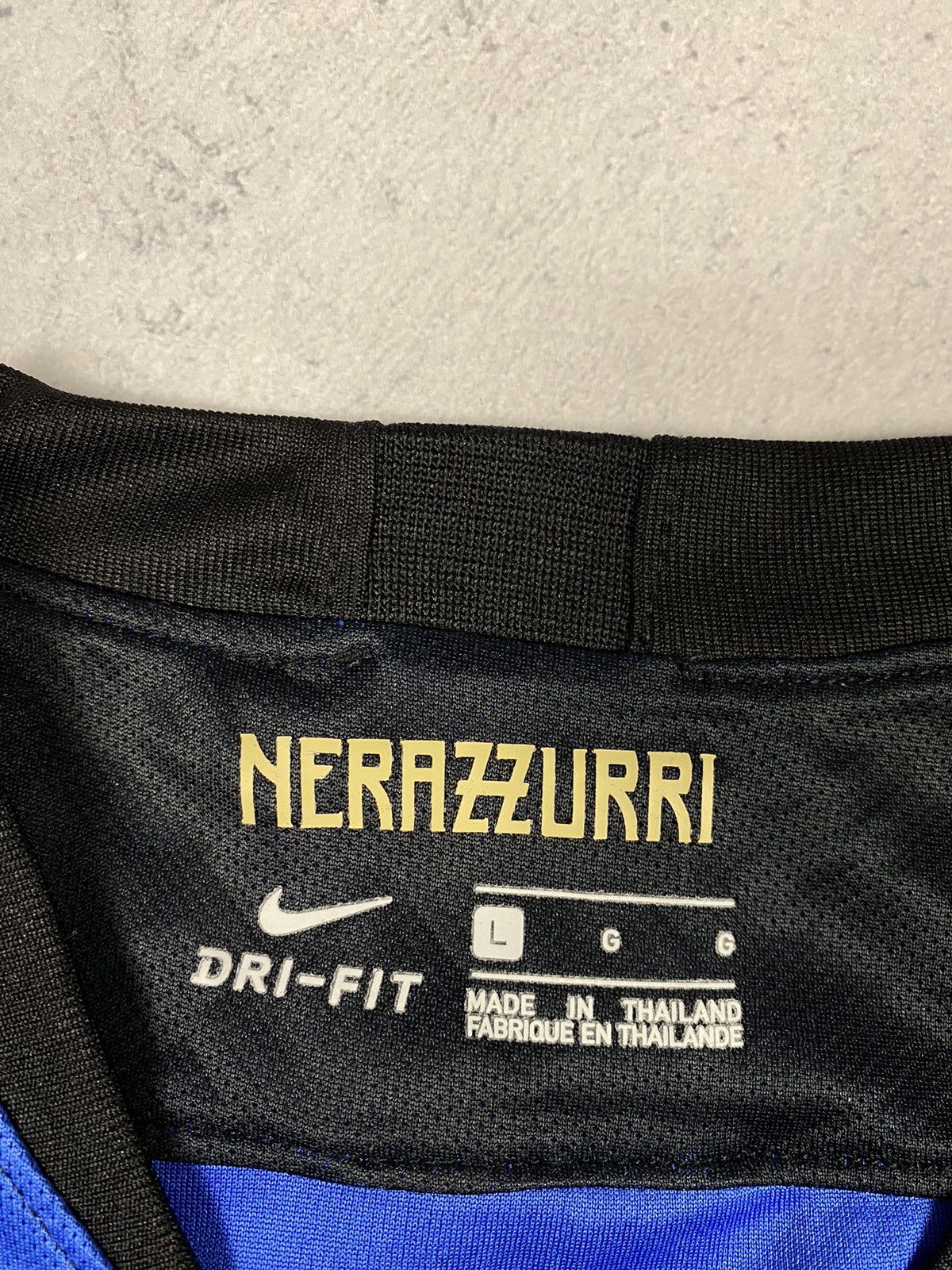Nike Vintage Nike Inter Milan soccer jersey size L Size US L / EU 52-54 / 3 - 11 Thumbnail