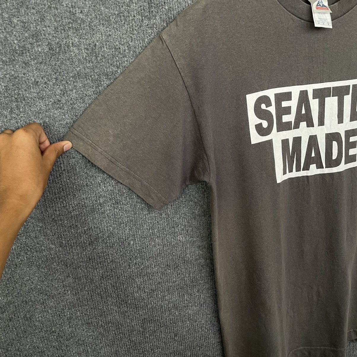 Japanese Brand × Vintage Vintage 2000s 60HMR 60 Hundred Million Rocks T Shirt Size US M / EU 48-50 / 2 - 6 Thumbnail