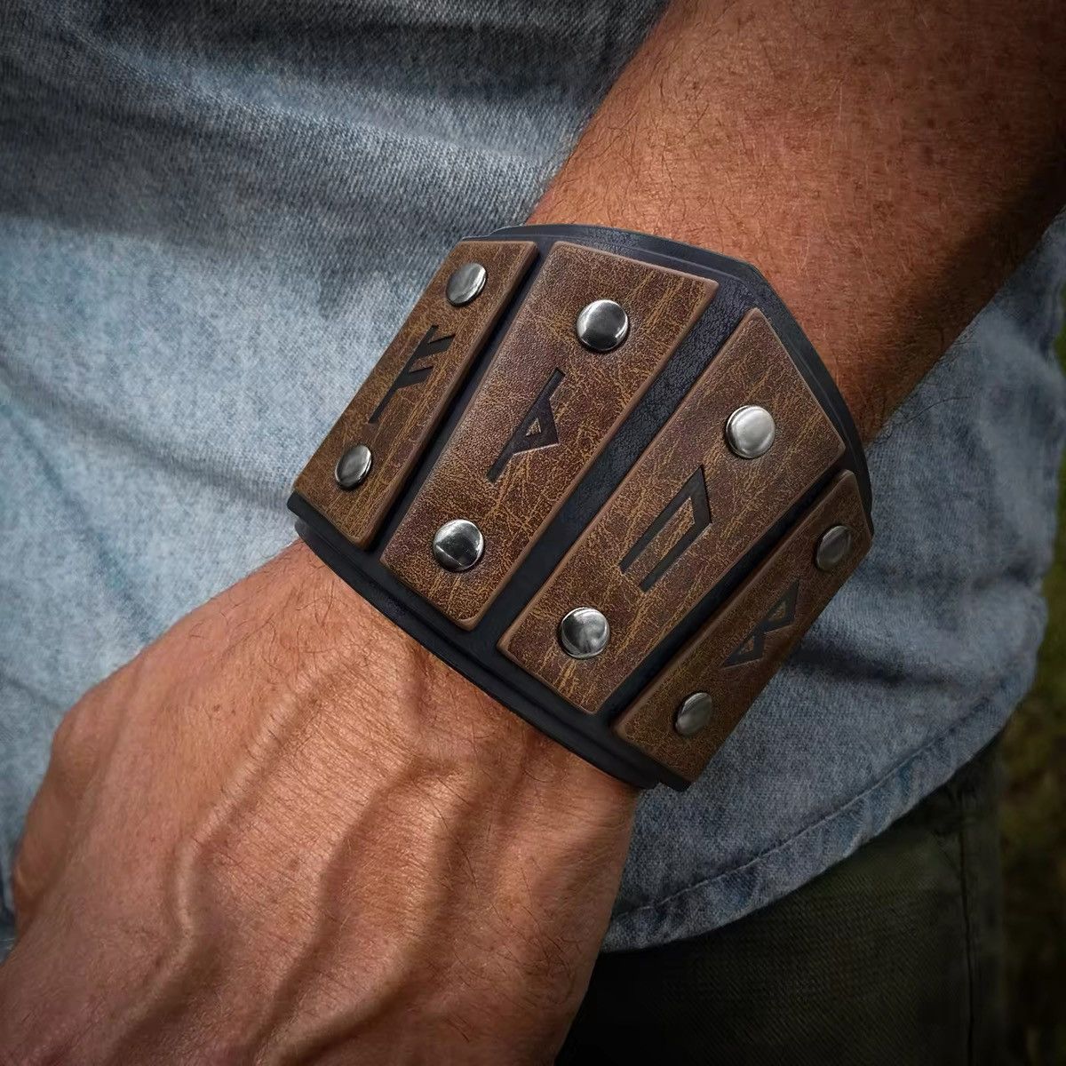 Vintage Middle Ages Rune Men's Leather Bracelet Nordic Viking Size ONE SIZE - 1 Thumbnail