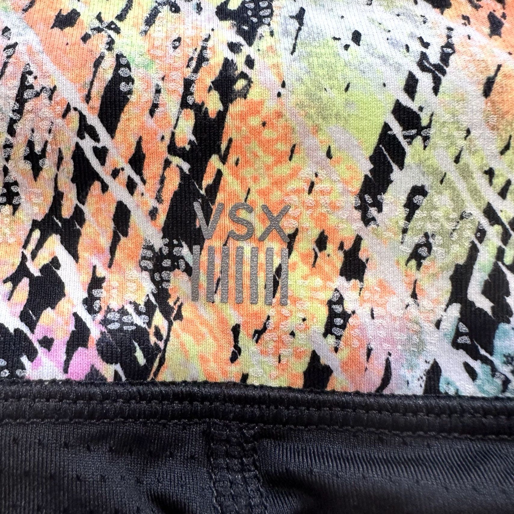 Victoria's Secret Victoria's Secret VSX Shorts Athletic Mens? Womens M Multicolor Spandex Short Size 32" / US 10 / IT 46 - 4 Thumbnail