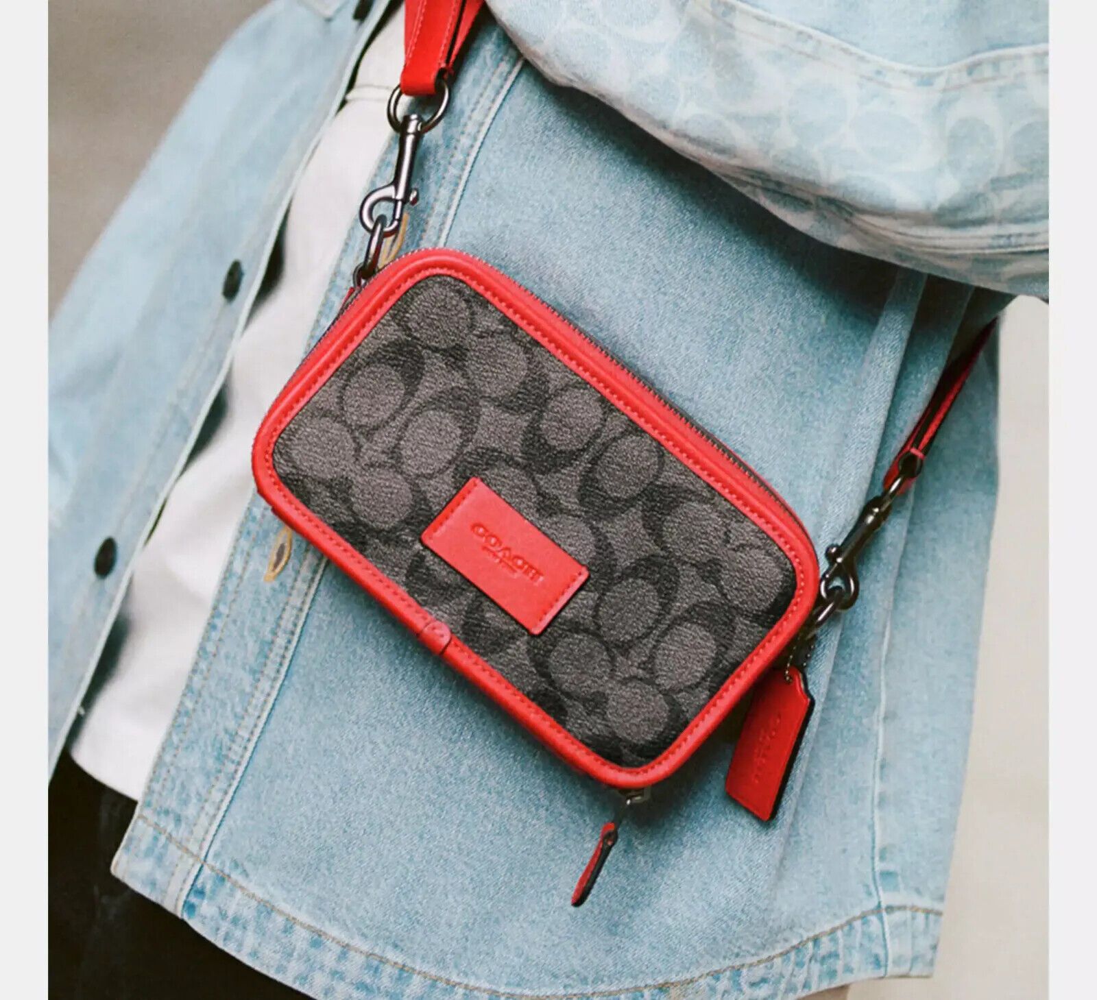image of NWT Coach Wyatt Crossbody In Colorblock Signature Canvas in Charcoal/Bright Poppy, Women's