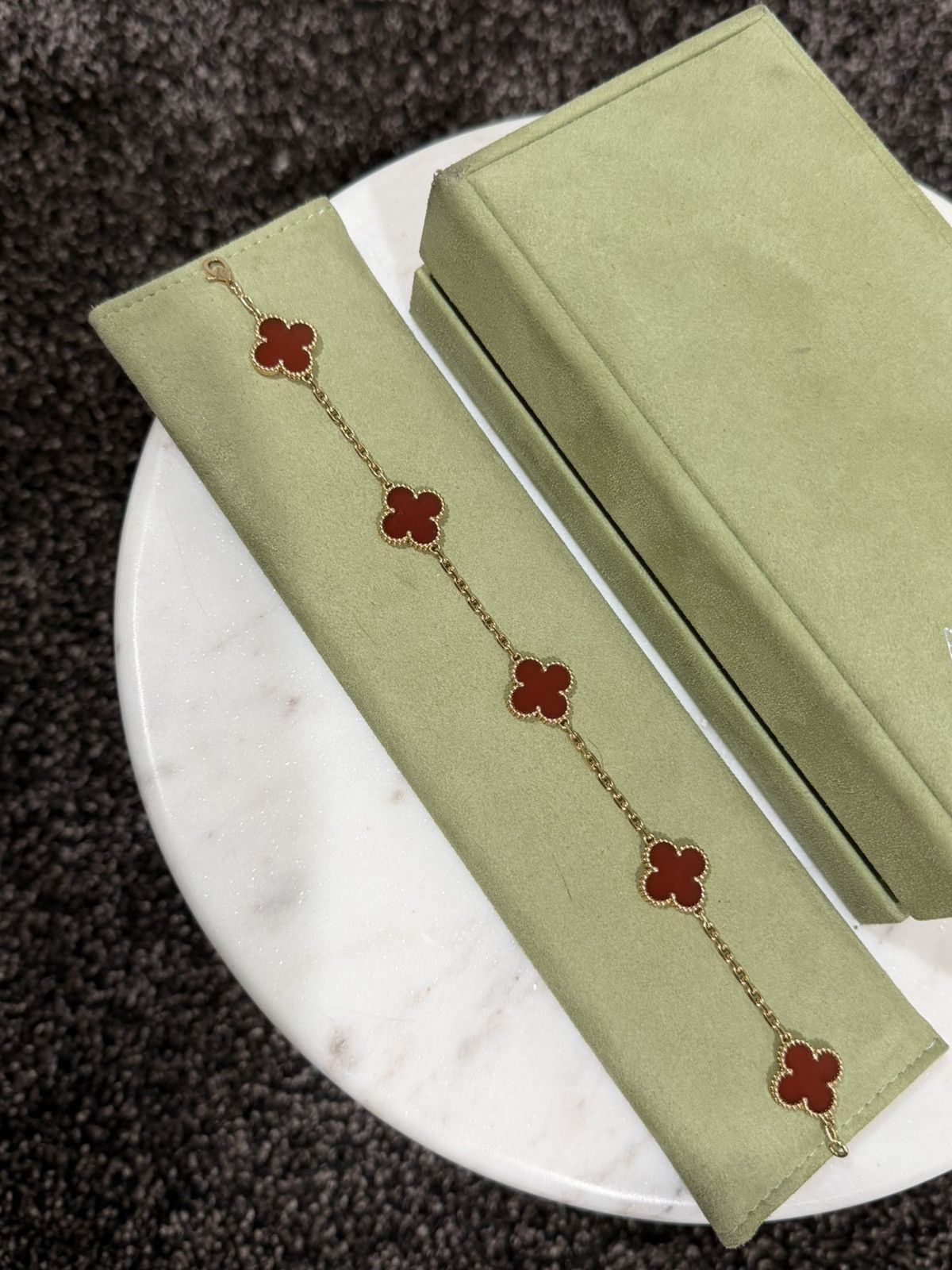 Van Cleef & Arpels Van Cleef Vintage Alhambra 5-Motif Gold Carnelian Bracelet Size ONE SIZE - 16 Thumbnail
