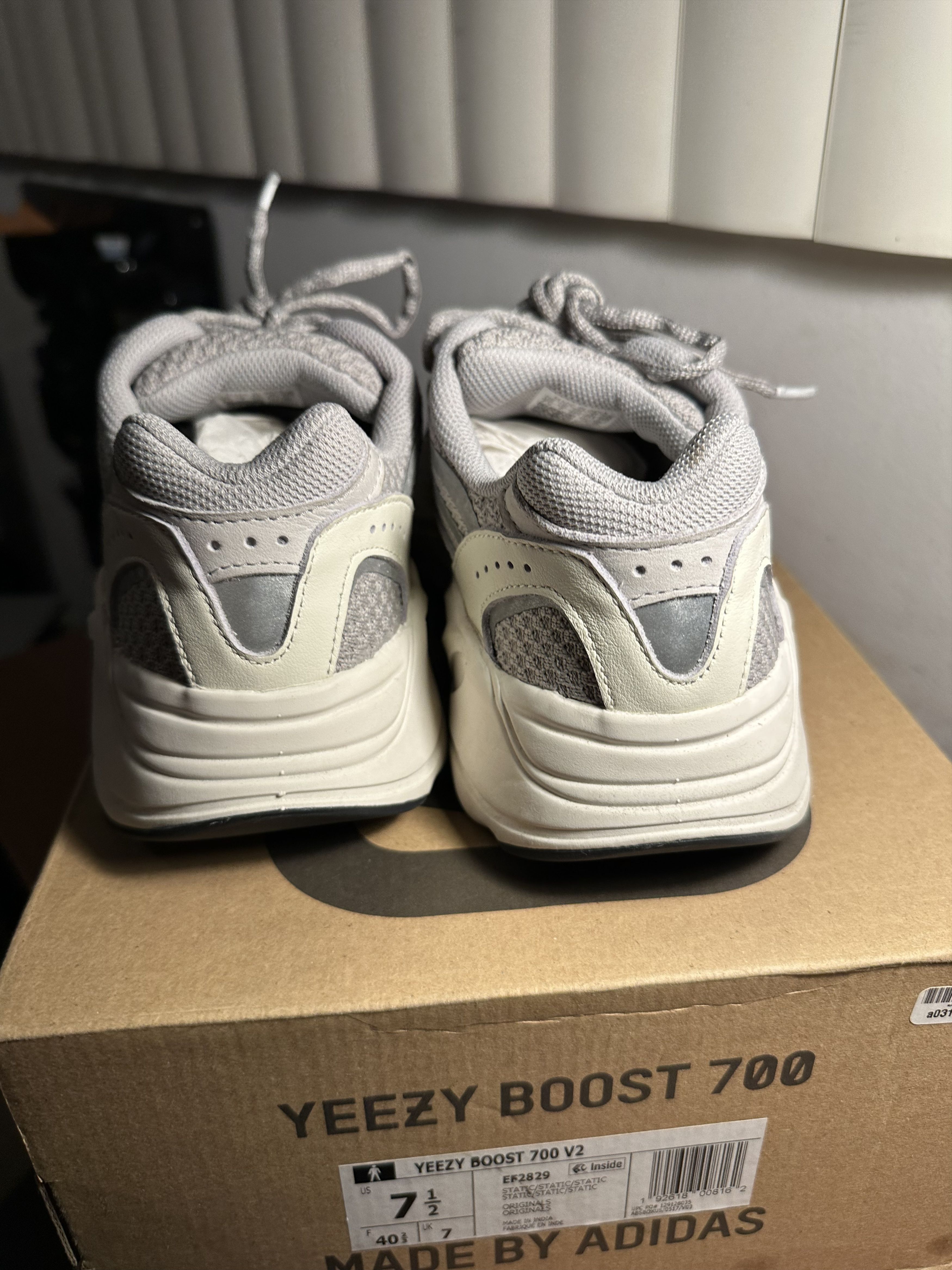 Yeezy Adidas Yeezy Boost 700 V2 Low Static Size 7.5 Size US 7.5 / EU 40-41 - 3 Thumbnail