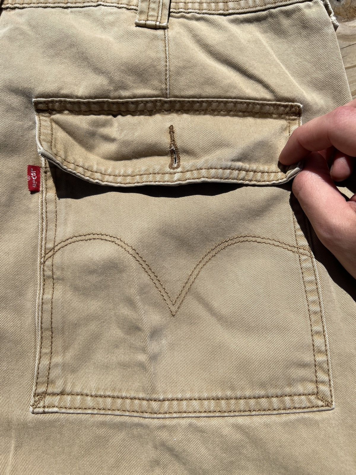 Levi's × Vintage Vintage Y2K Levi’s Baggy Cargo Khaki Pants Size US 38 / EU 54 - 12 Thumbnail