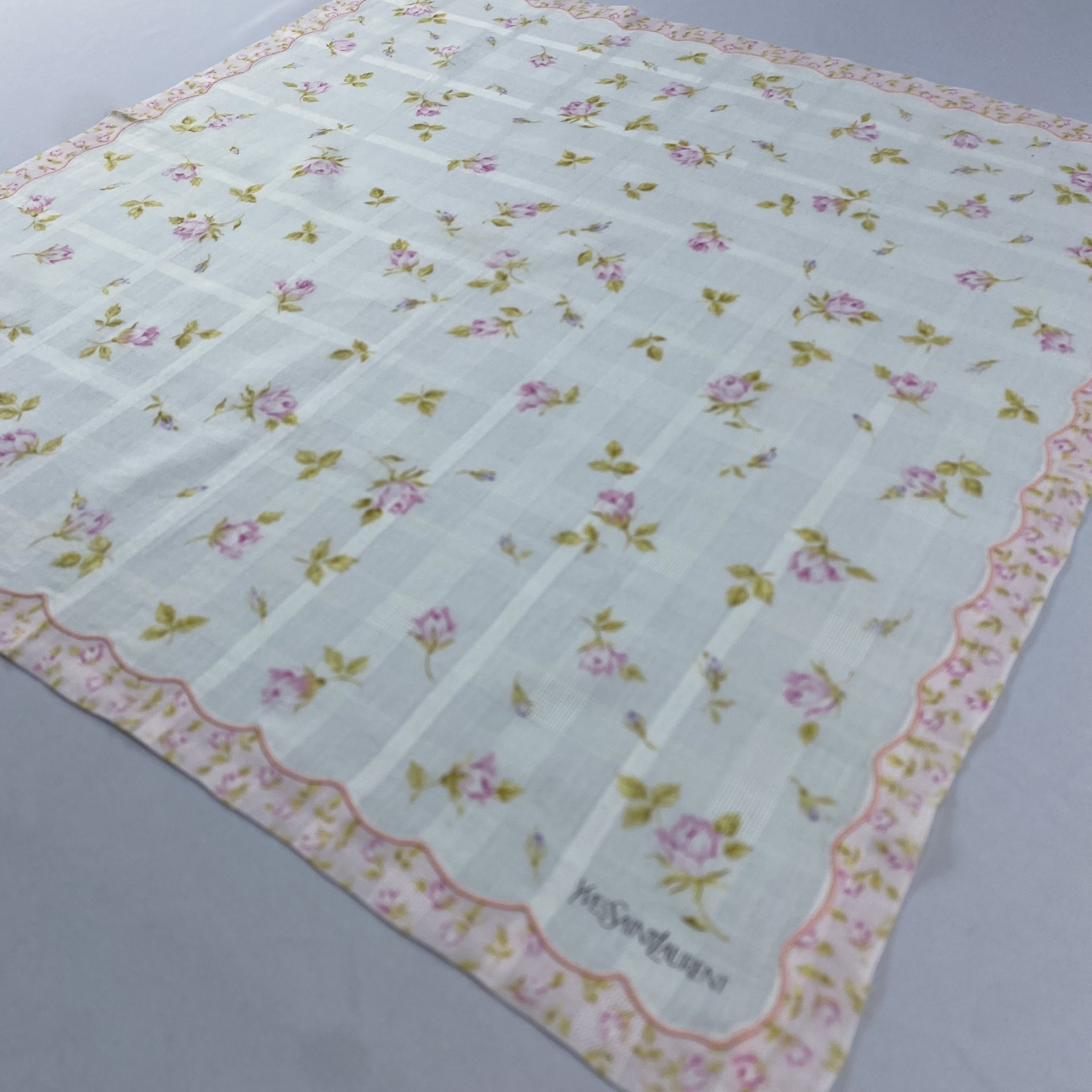Yves Saint Laurent Yves Saint Laurent Handkerchief / Bandana / Neckerchief C882 Size ONE SIZE - 4 Thumbnail