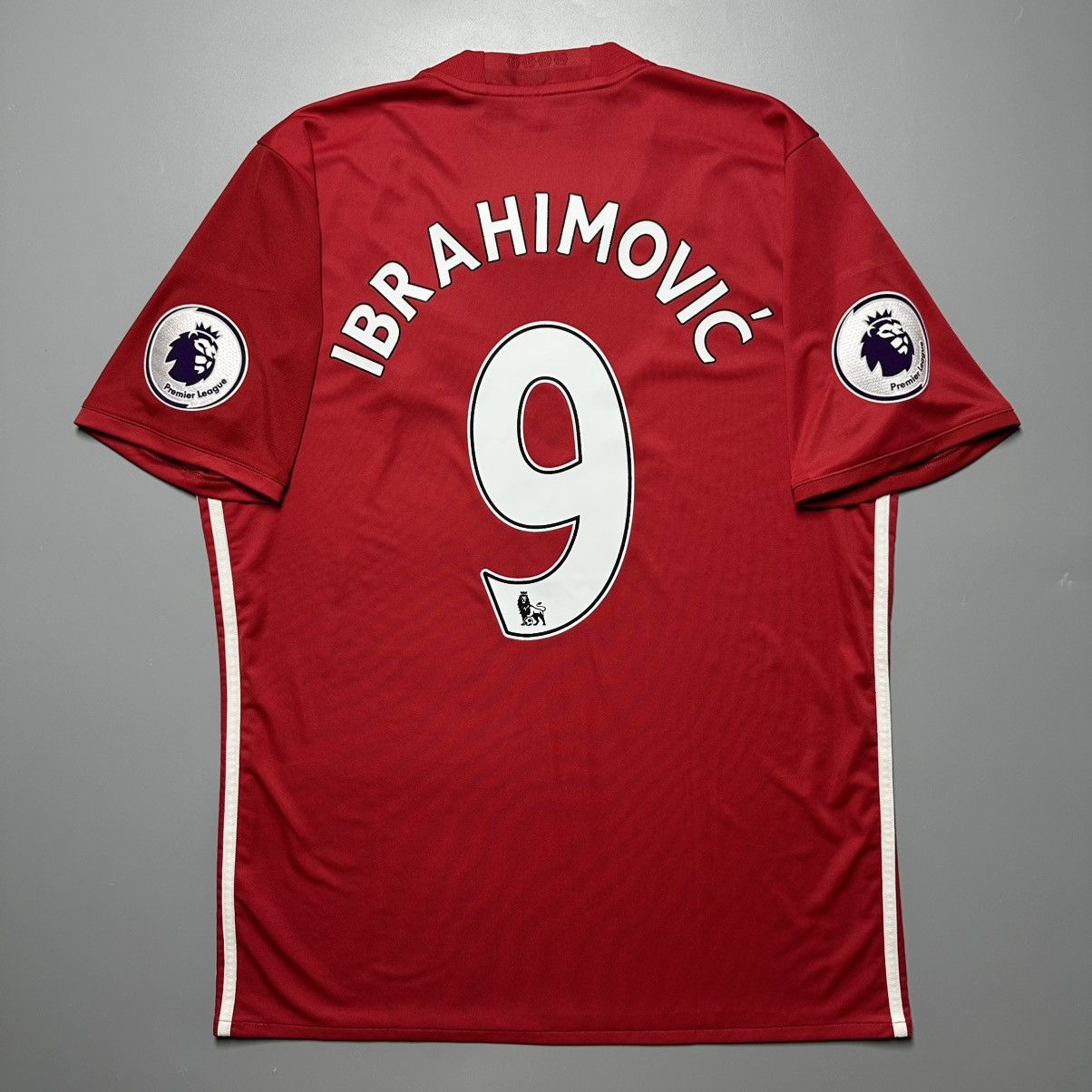 Adidas MAN UNITED ADIDAS 2016/2017 FOOTBALL JERSEY #9 IBRAHIMOVIC Size US L / EU 52-54 / 3 - 1 Thumbnail