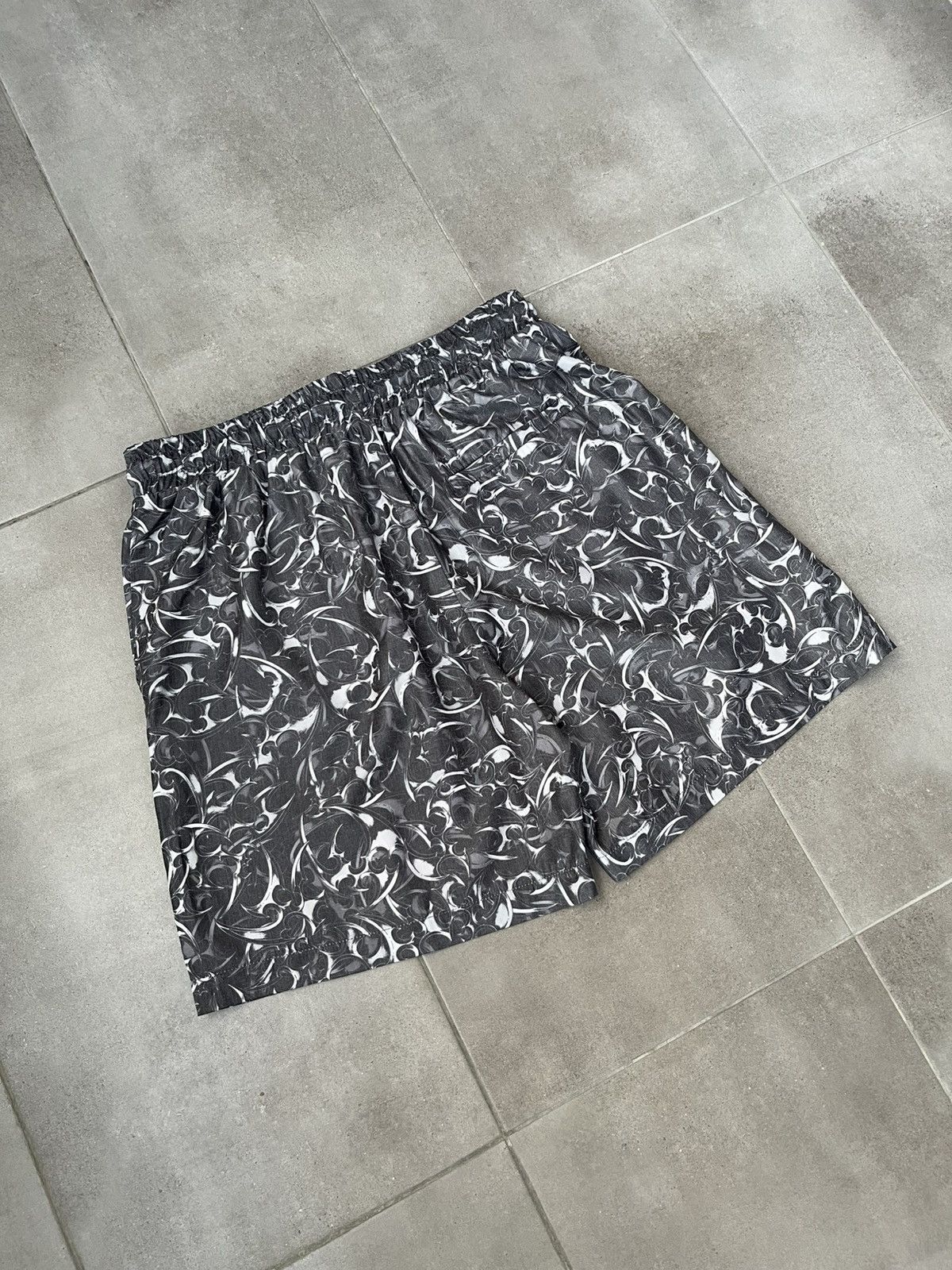 Han Kjobenhavn !DS! FW22 Han Kjobenhavn Chrome Tribal Printed Track Shorts Size US 32 / EU 48 - 11 Thumbnail
