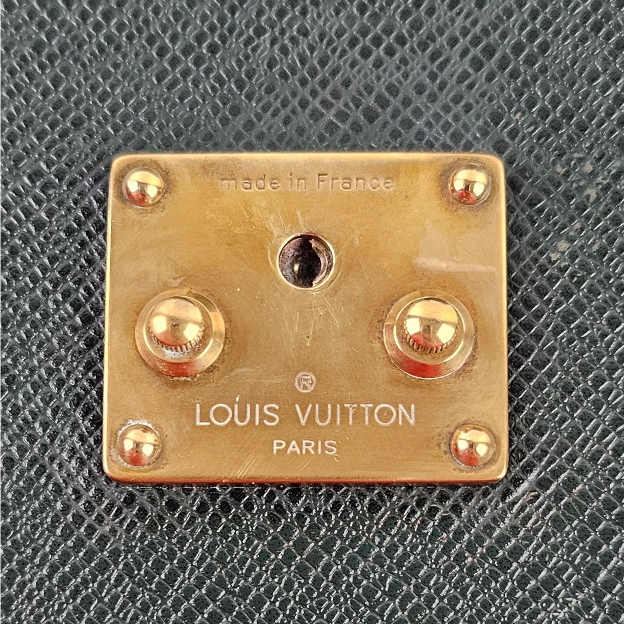 Louis Vuitton LOUIS VUITTON Pochette Clutch Bag Green Taiga Leather Size ONE SIZE - 18 Thumbnail