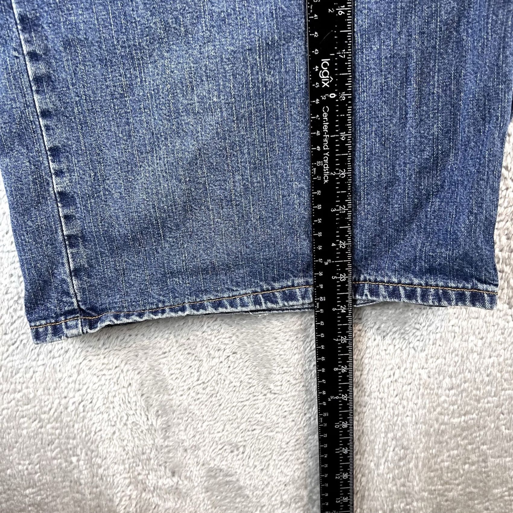 Levi's VINTAGE Levi's 569 Shirt? Denim Shorts Men 42 Distressed Y2K Baggy 5-Pocket Levi's Denim Shorts Men 42 Retro 90s Urban Hip Hop Skater Grunge USA Size US 42 / EU 58 - 6 Thumbnail