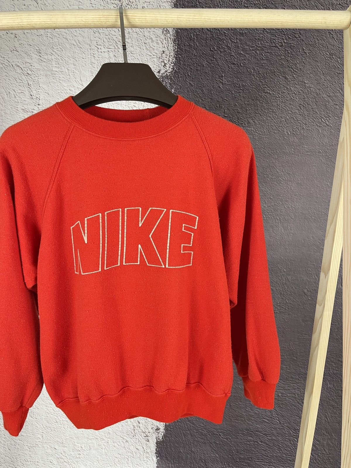 Nike Nike Vintage 80s red big logo sweatshirt sweater Size M / US 6-8 / IT 42-44 - 4 Thumbnail