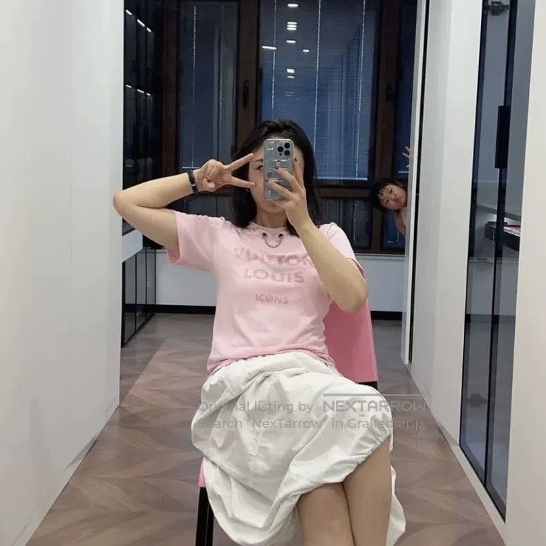Louis Vuitton Louis Vuitton SS432 Slogan Letter Chain Short Sleeve Size S / US 4 / IT 40 - 6 Thumbnail