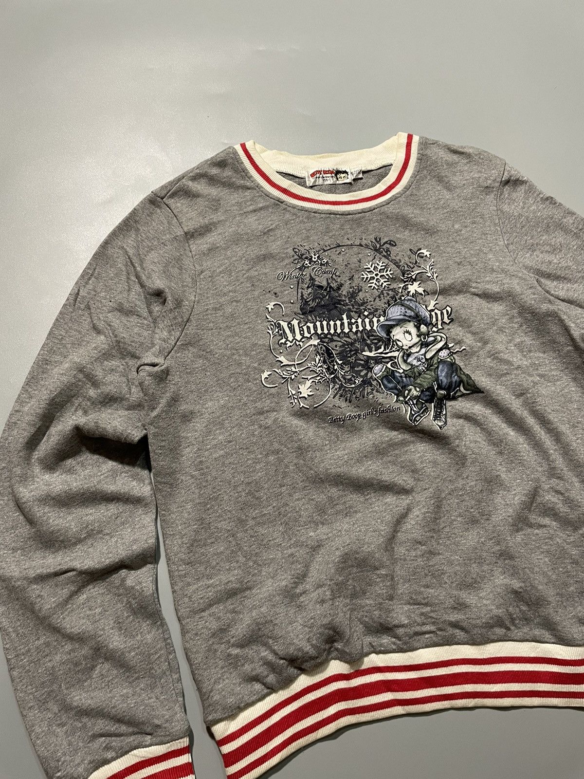 Vintage Y2K Betty Boop Crewneck Sweatshirt Size M / US 6-8 / IT 42-44 - 2 Thumbnail