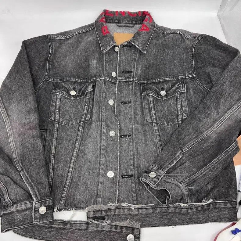 Balenciaga Balenciaga Denim Jacket Size XXS / US 00 / IT 34 - 1 Thumbnail