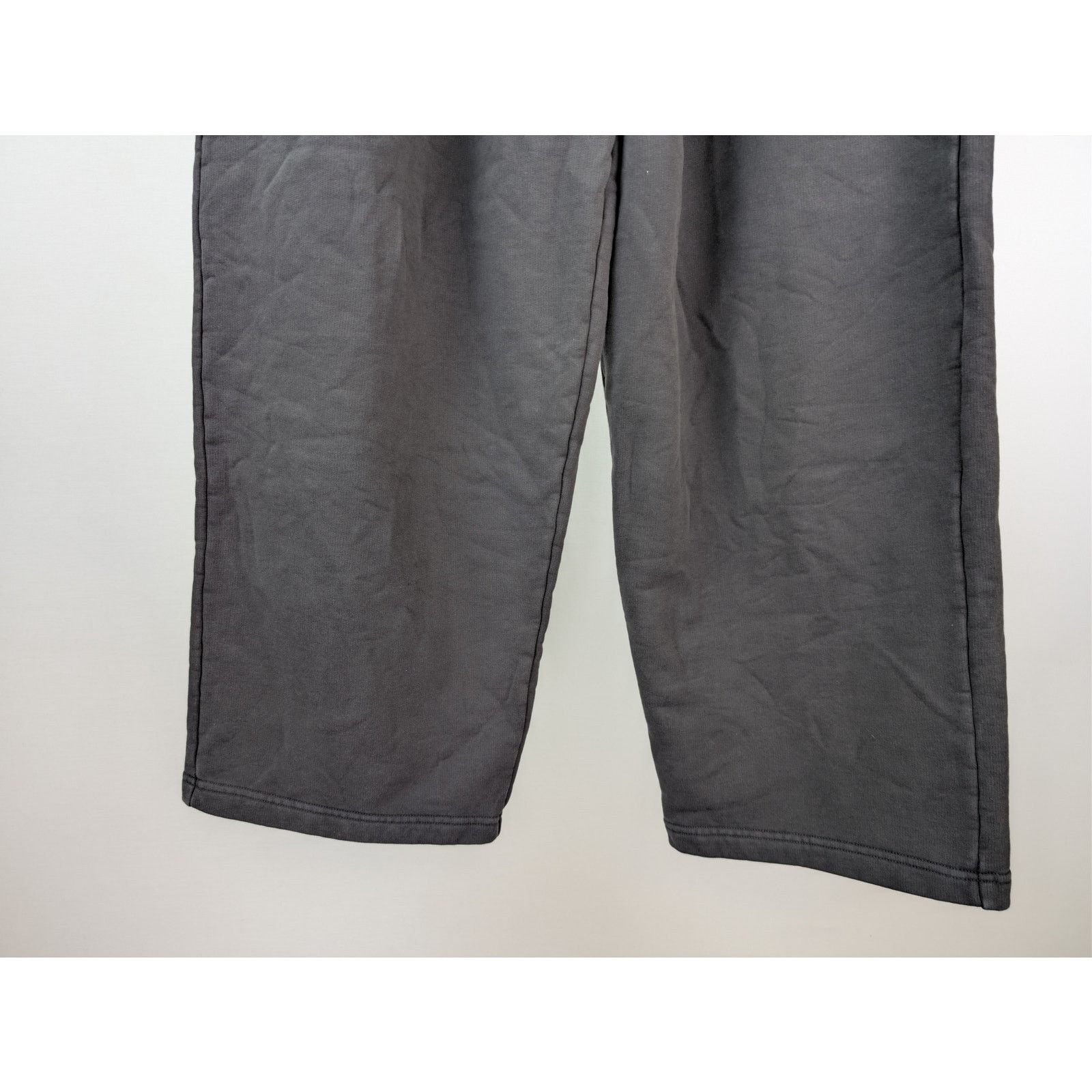 Balenciaga × eBay o1rshd1 Baggy Sweatpants in Wash Black Size US 26 / EU 42 - 4 Thumbnail