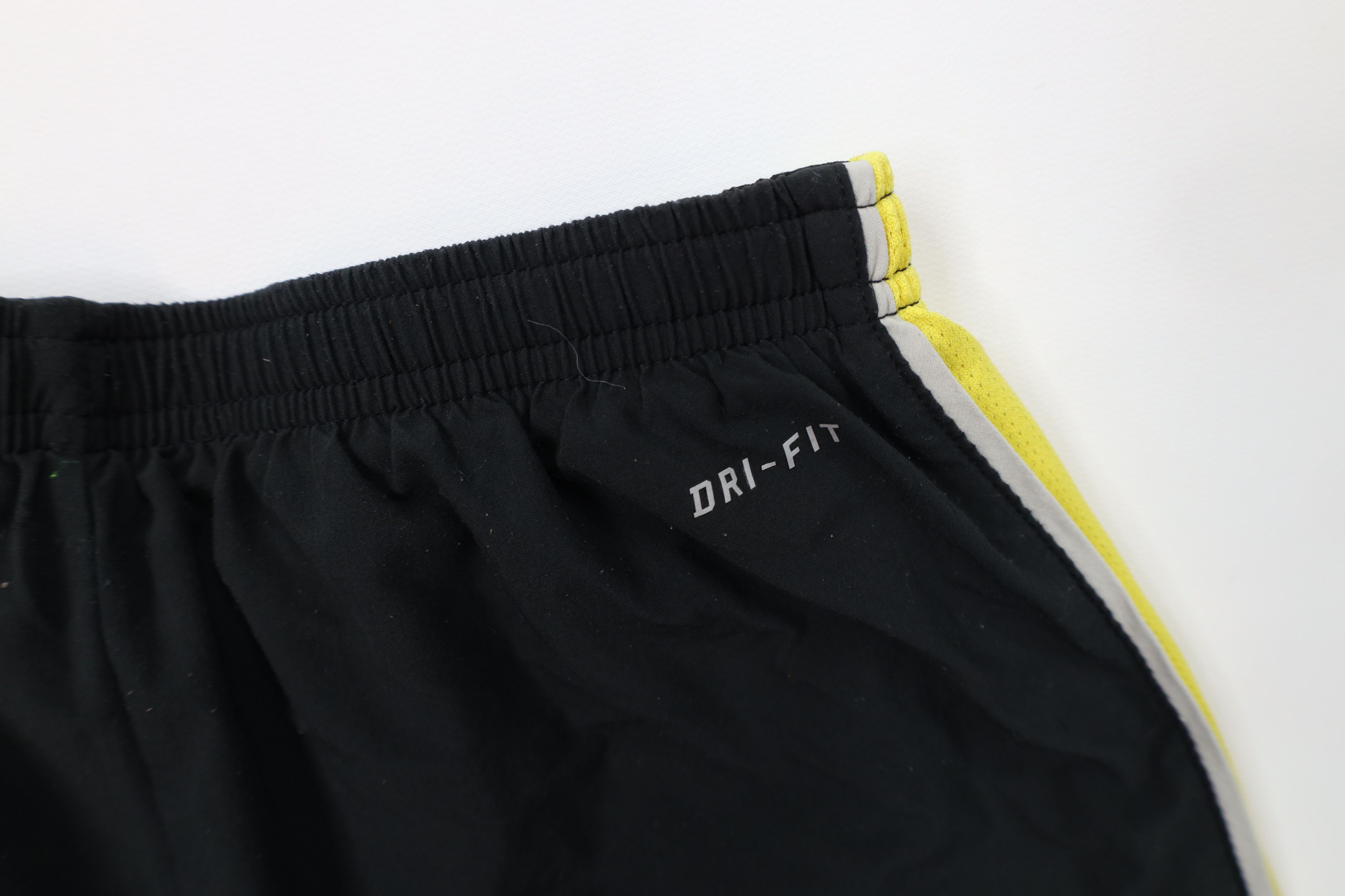 Nike Vintage Y2K Nike Mini Swoosh Reflective Lined Shorts Black Size US 32 / EU 48 - 13 Thumbnail