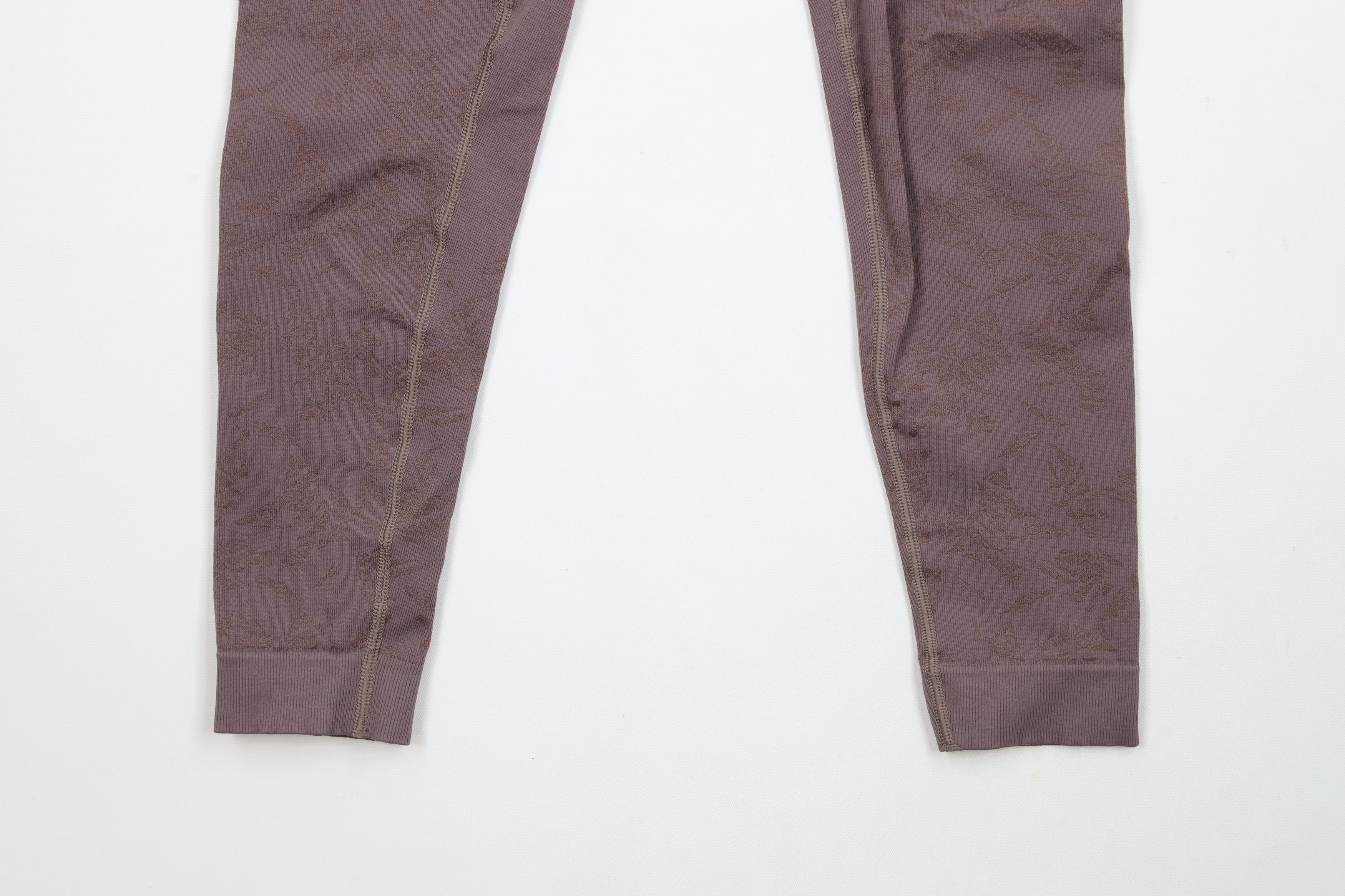 Gymshark × Vintage Gymshark Geometric Ribbed Spandex Gym Leggings Purple Size 26" / US 2 / IT 38 - 4 Thumbnail