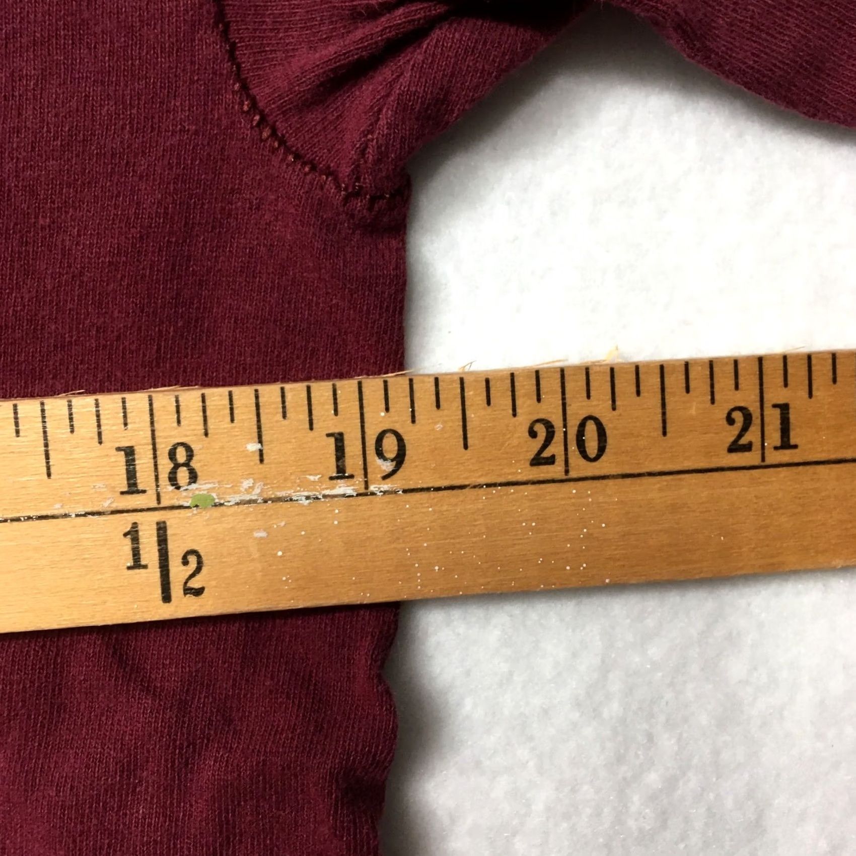 Vintage Vintage Santa Cruz Tee Size Medium burgundy Y2K Skate Surf Size US M / EU 48-50 / 2 - 6 Thumbnail